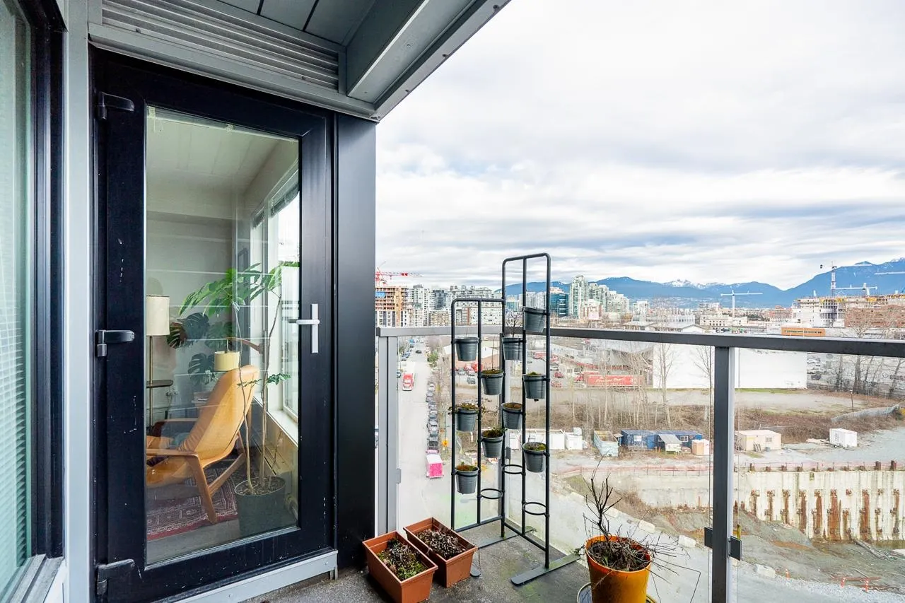 384 E 1st Avenue #708