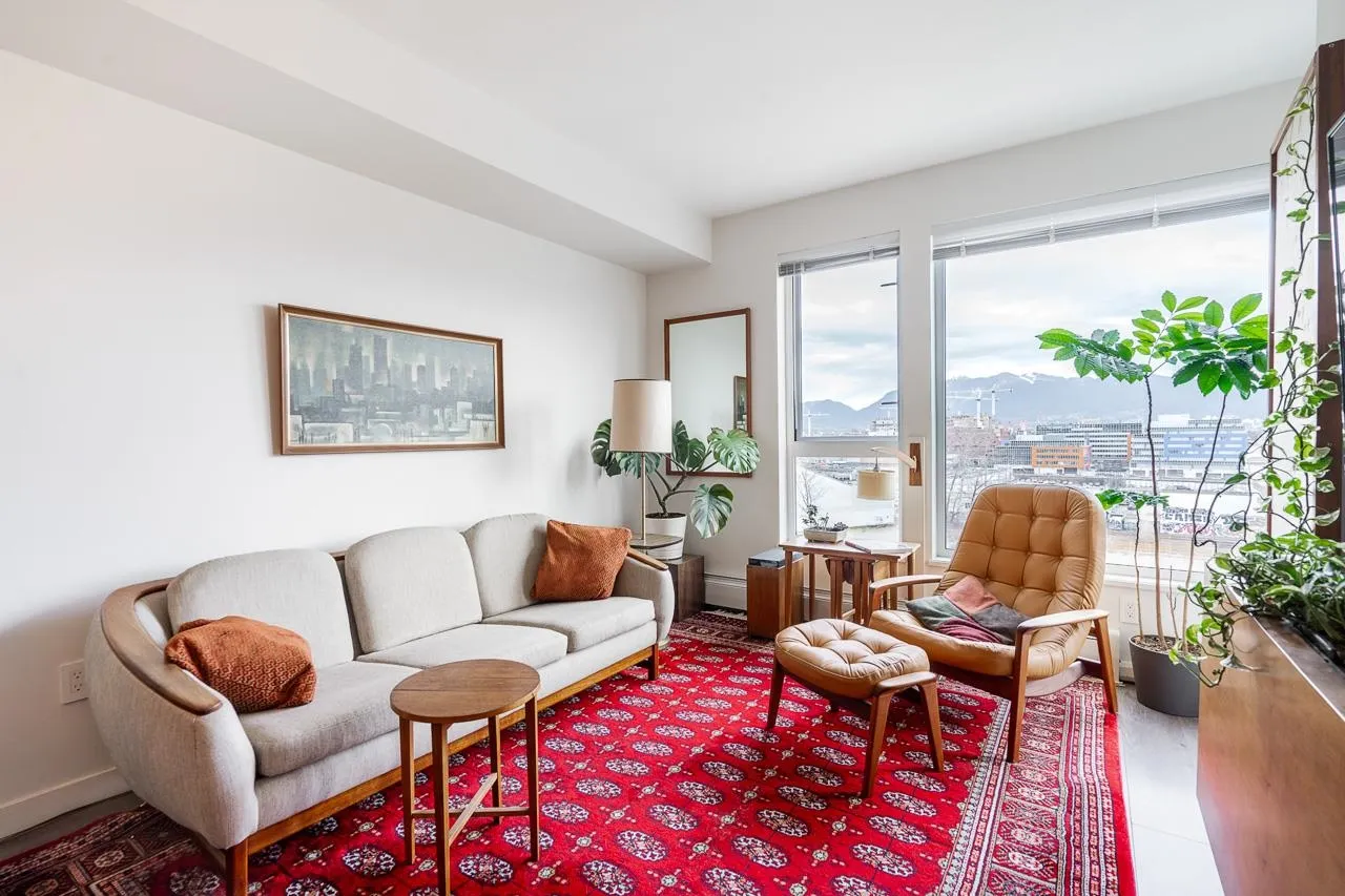 384 E 1st Avenue #708