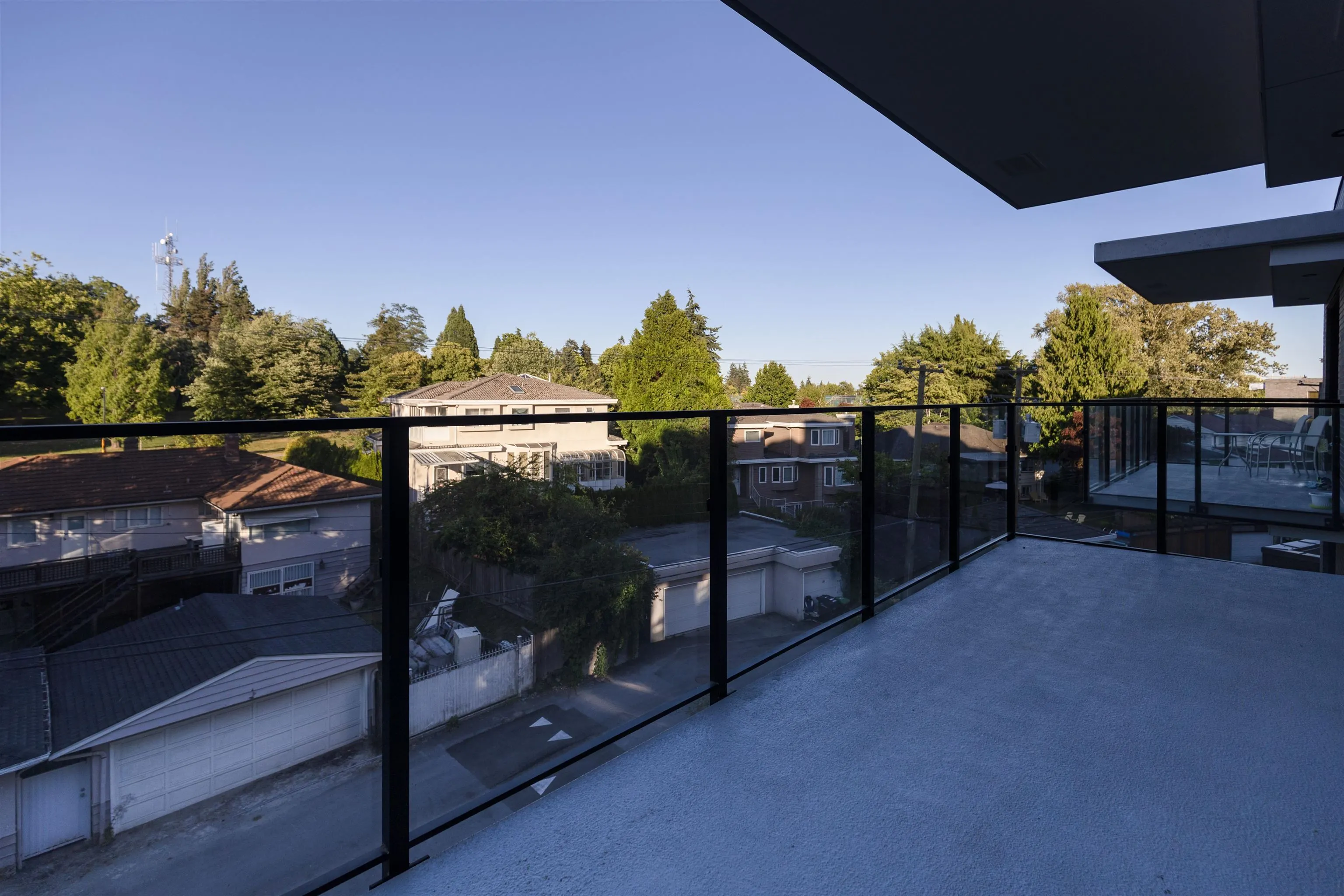 5168 Cambie Street #403