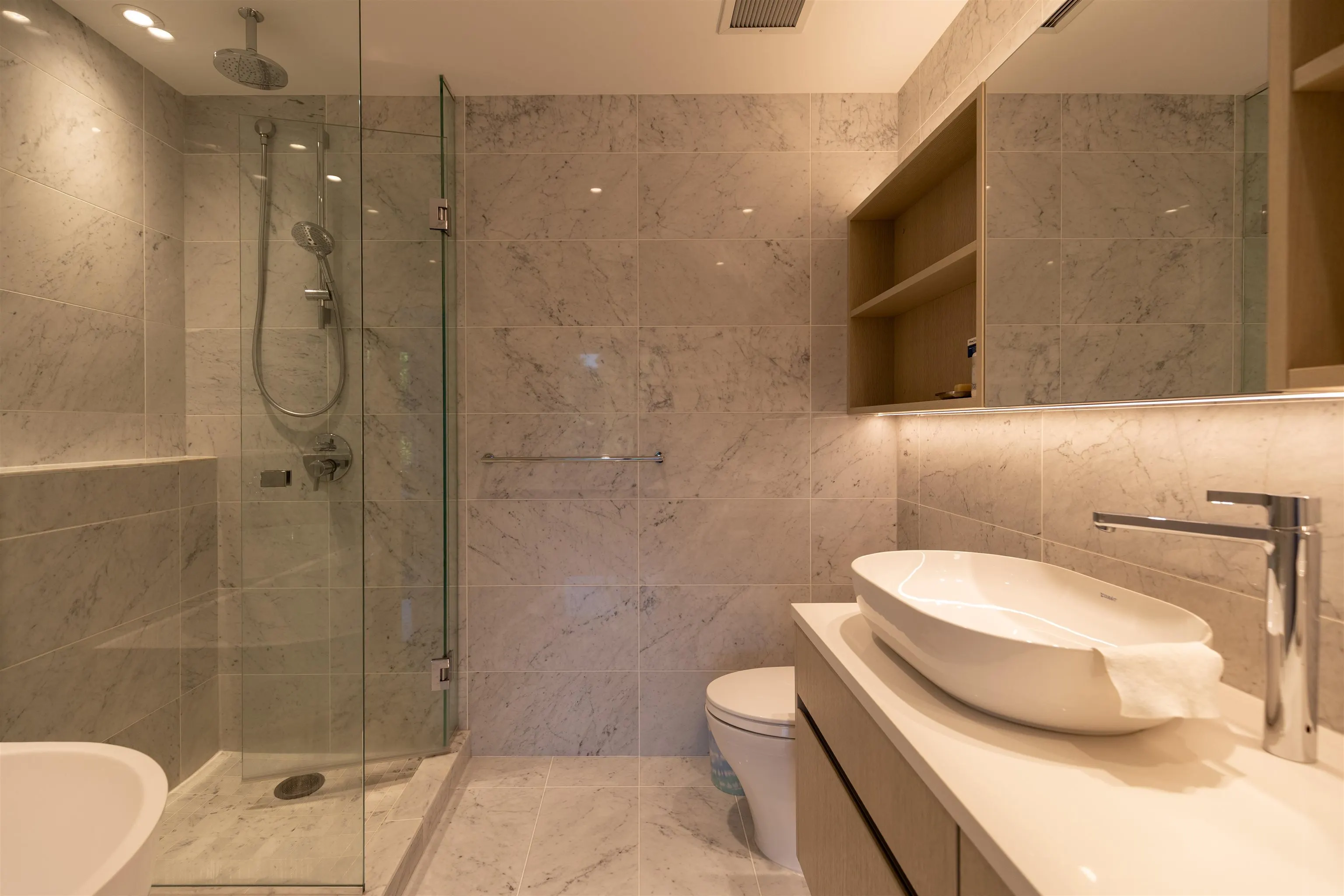 5168 Cambie Street #403
