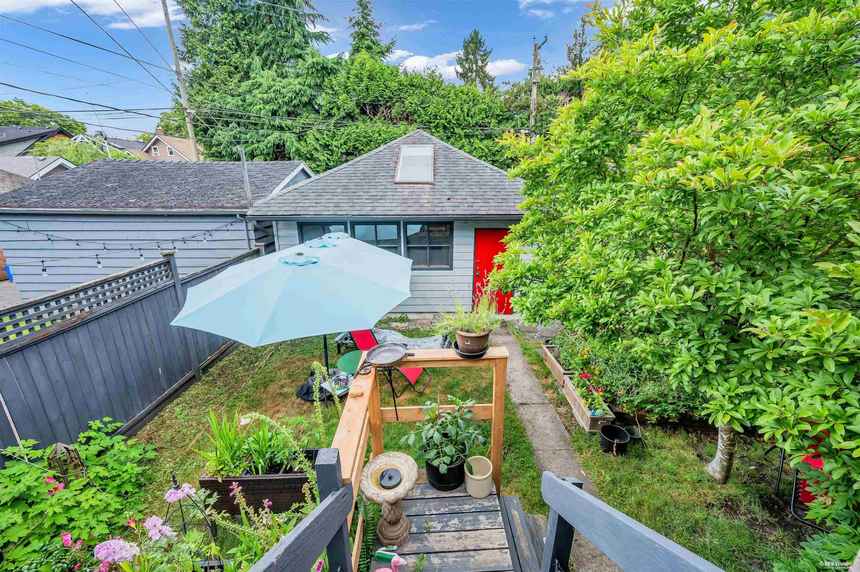 3174 W 10th Avenue
