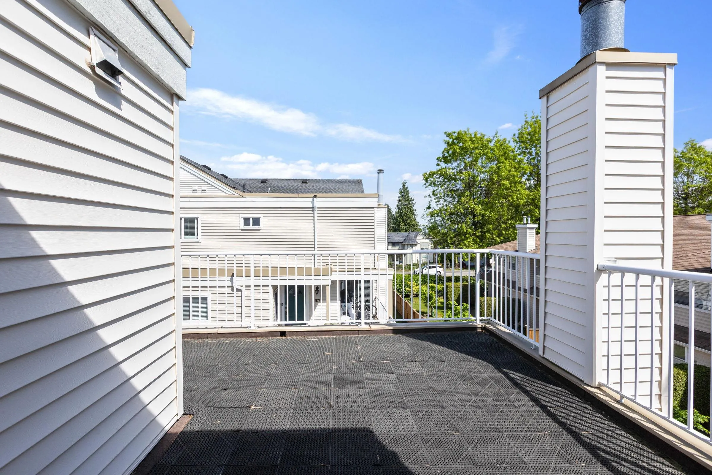 10077 156 Street #158