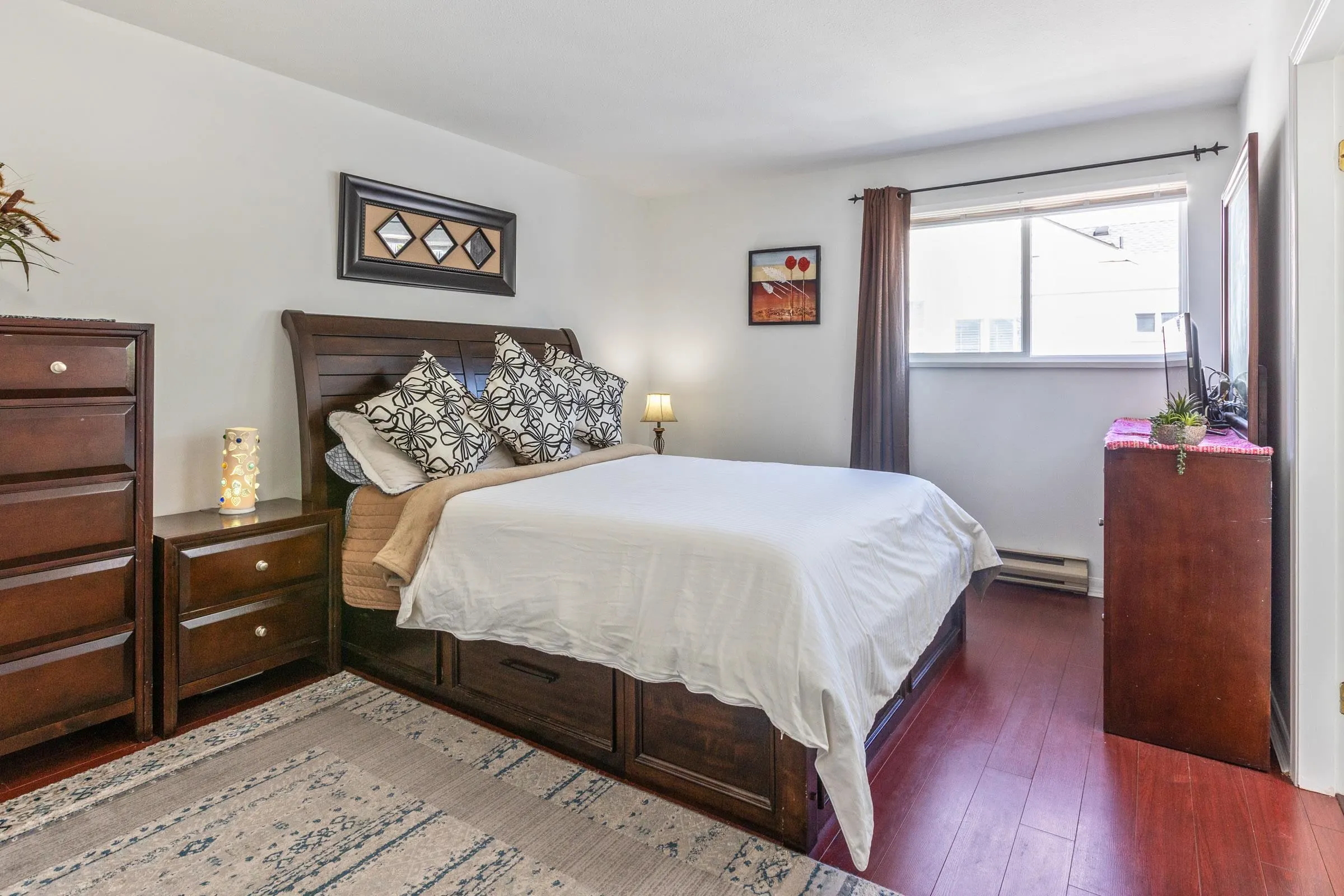 10077 156 Street #158