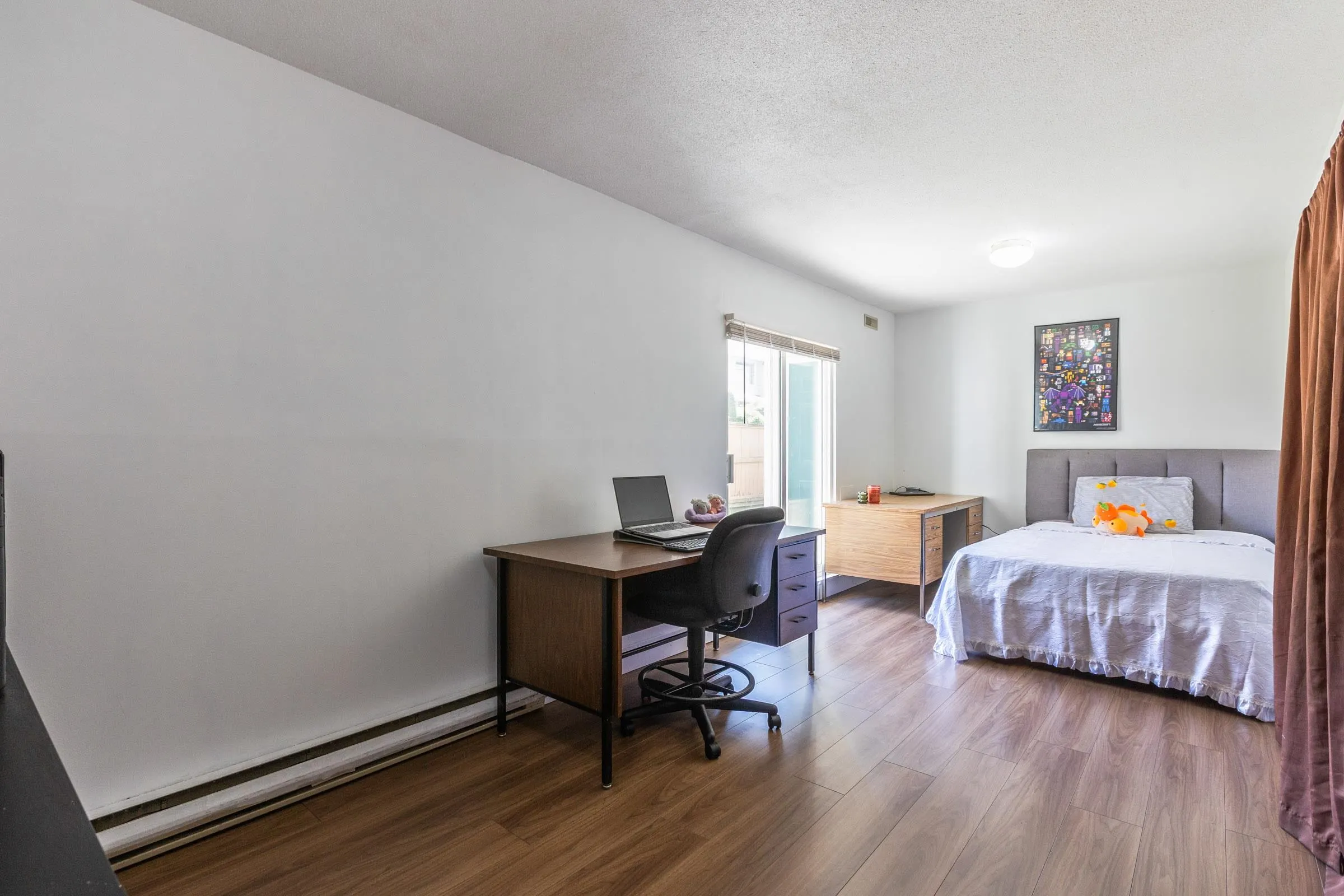 10077 156 Street #158