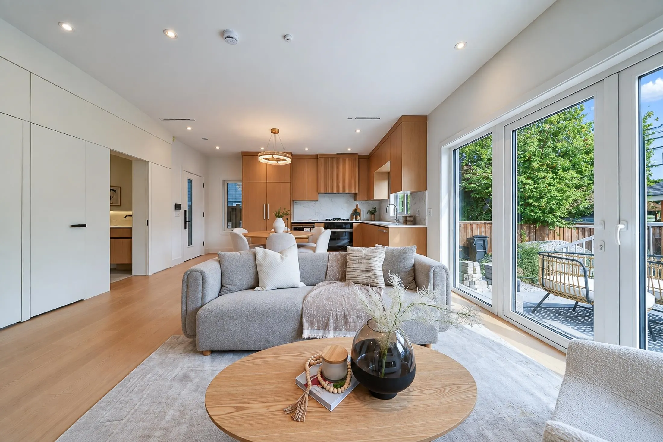 3638 W 3rd Avenue #2