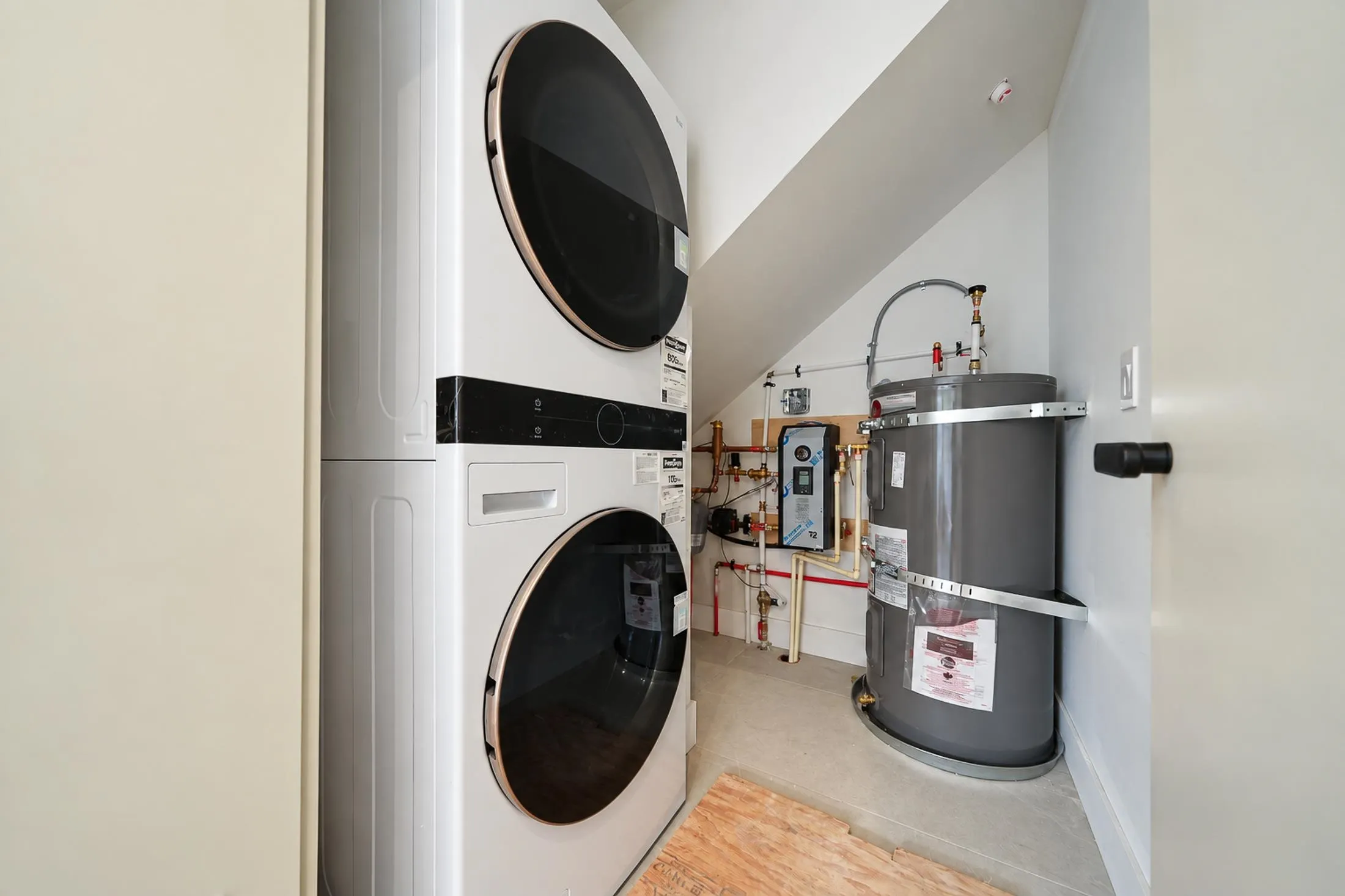 3638 W 3rd Avenue #2