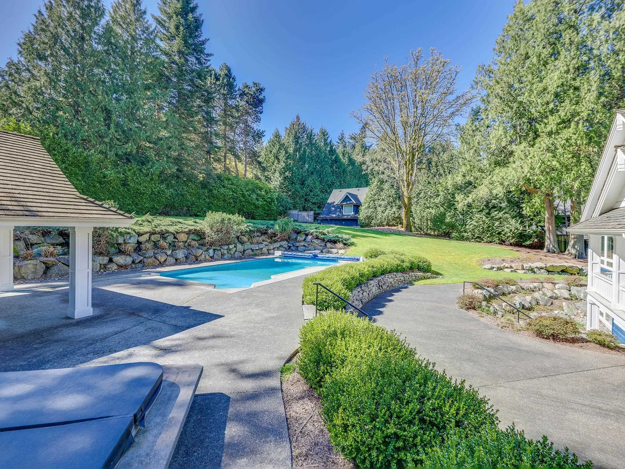 13464 Vine Maple Drive