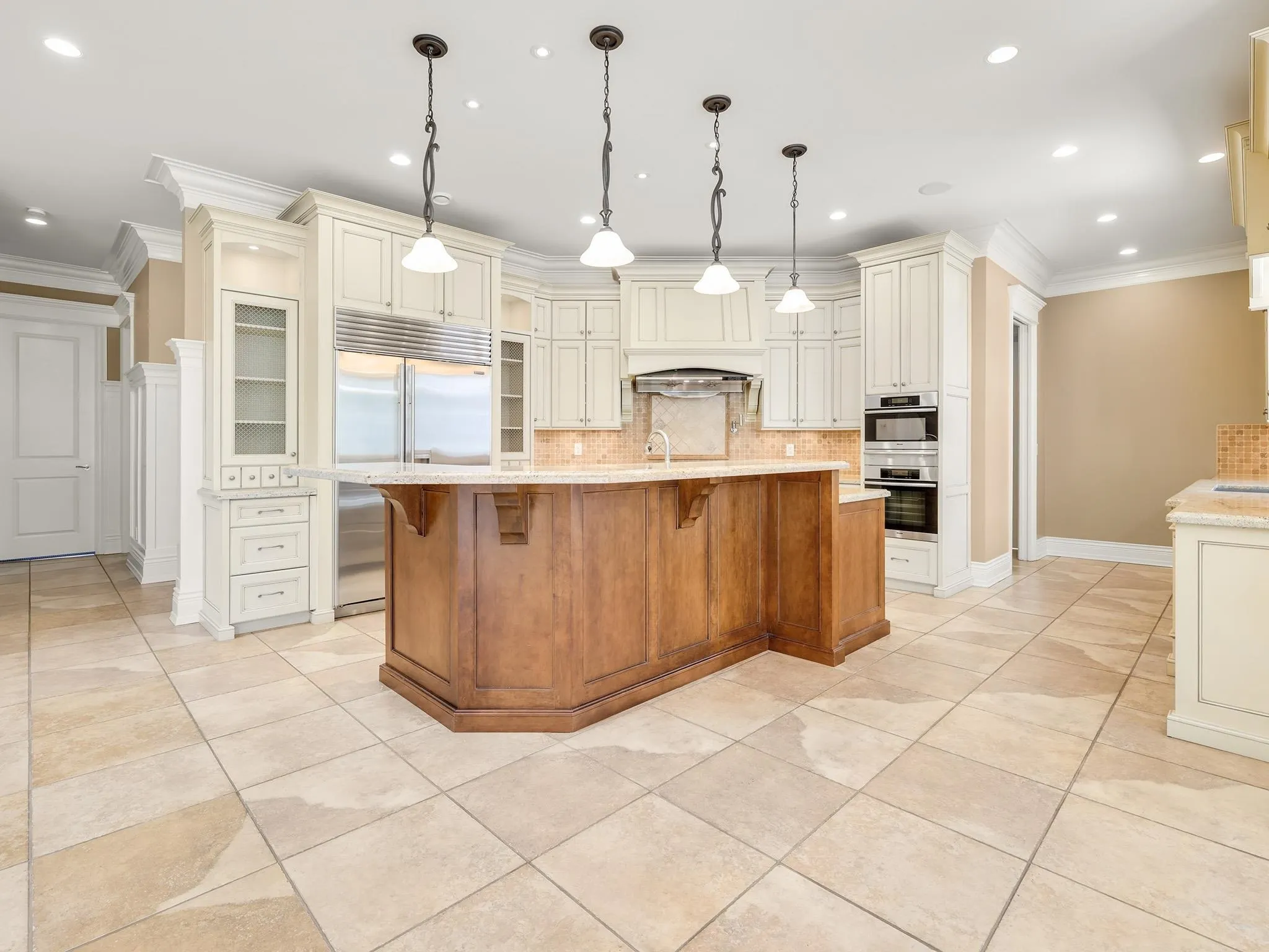 13464 Vine Maple Drive