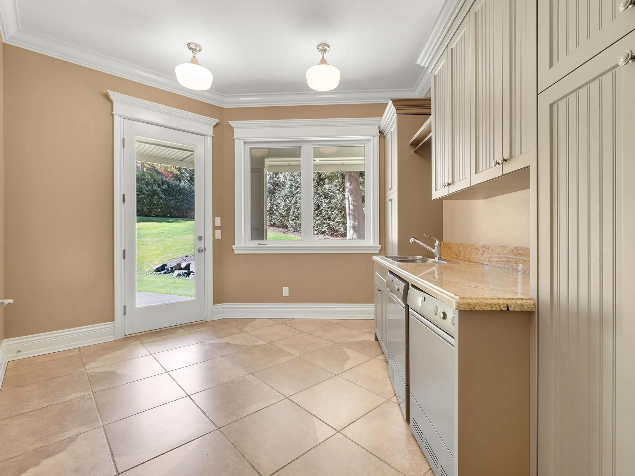 13464 Vine Maple Drive