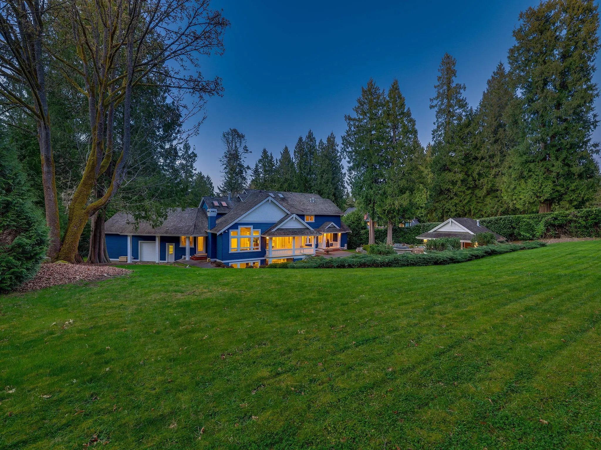 13464 Vine Maple Drive