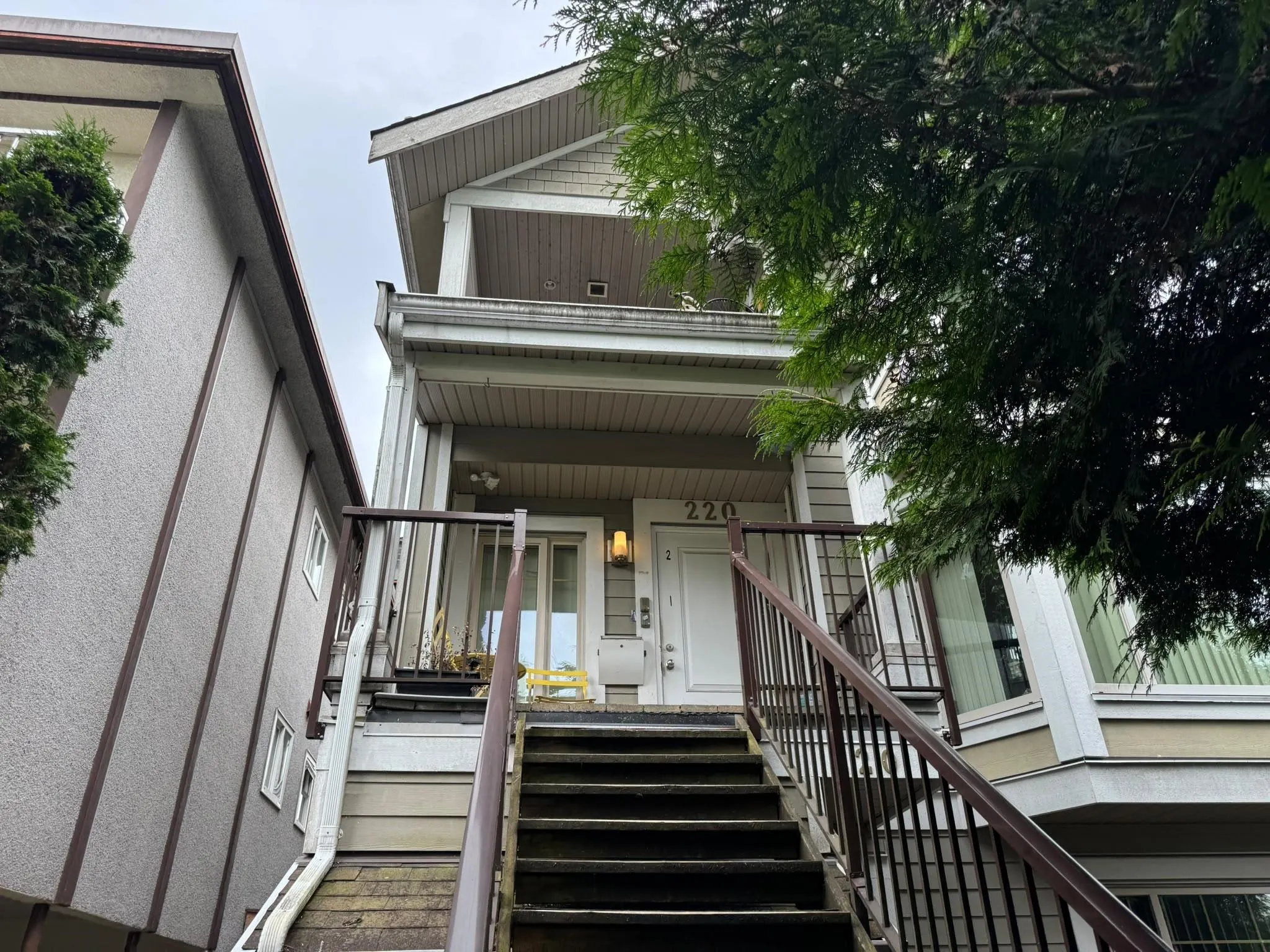 220 E 15th Avenue