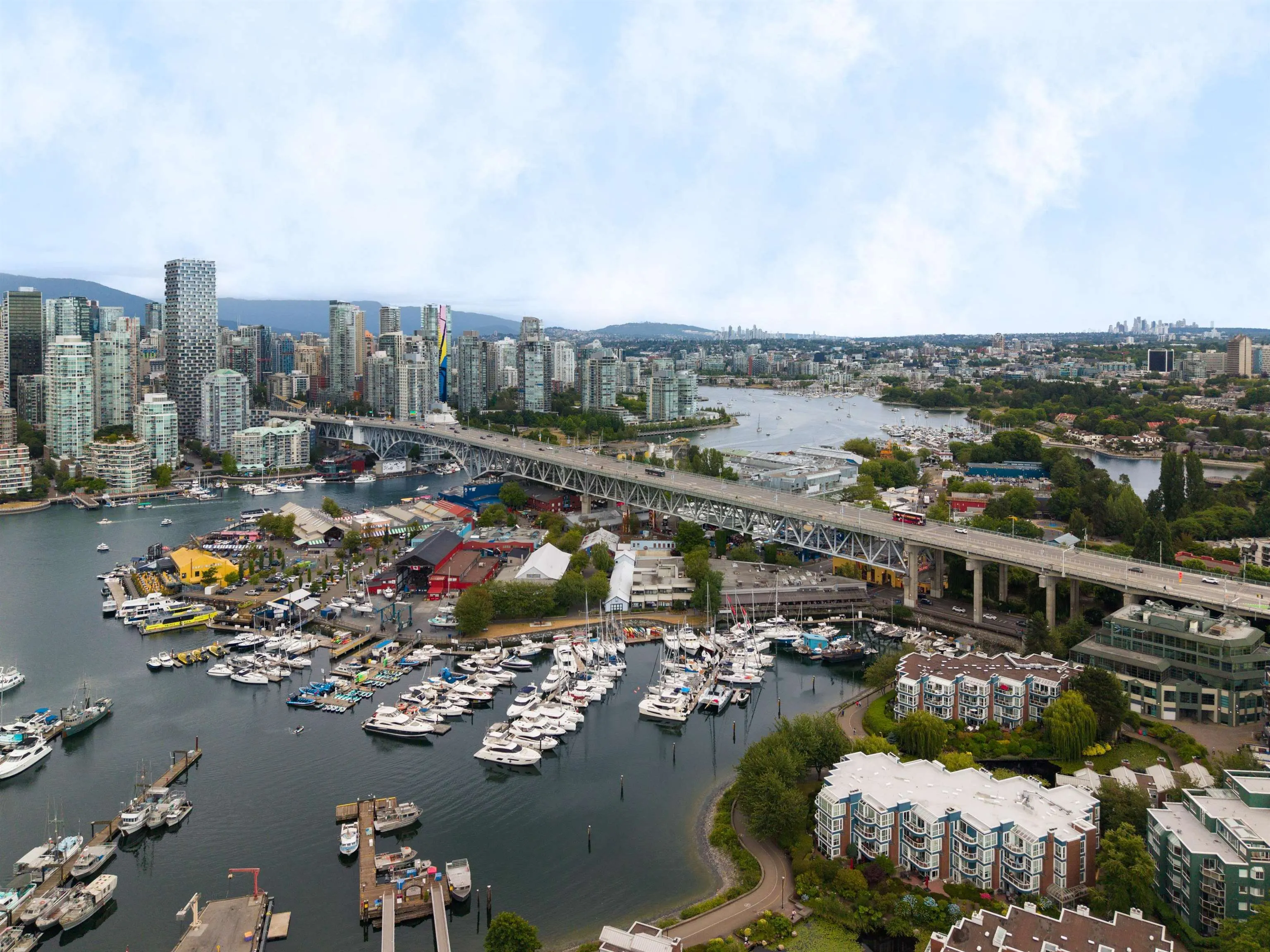 1502 Island Park Walk #405