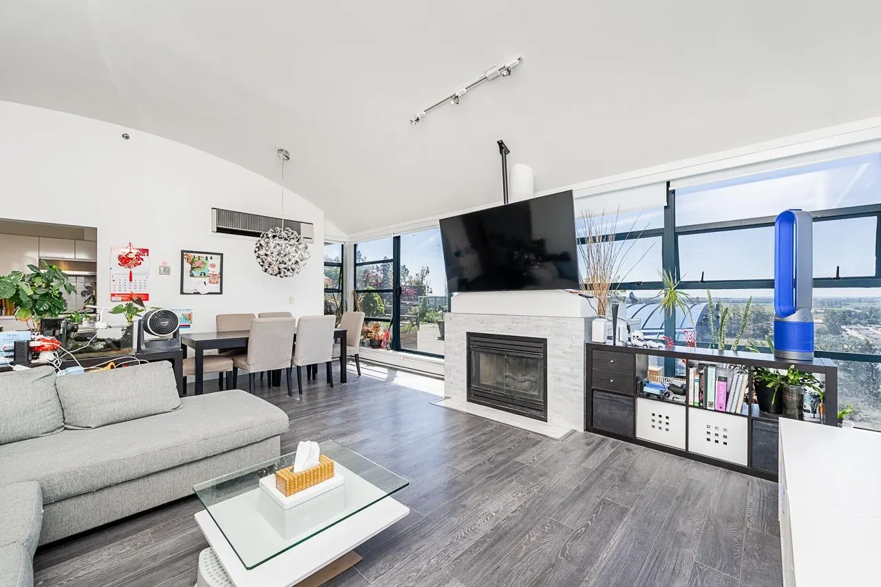 3061 E Kent Avenue North #1403