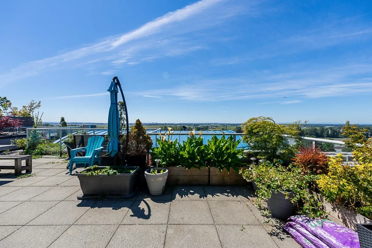 3061 E Kent Avenue North #1403