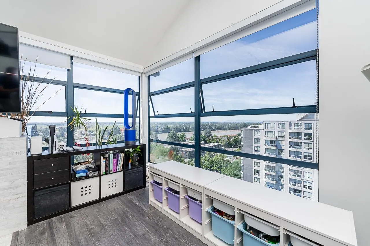 3061 E Kent Avenue North #1403