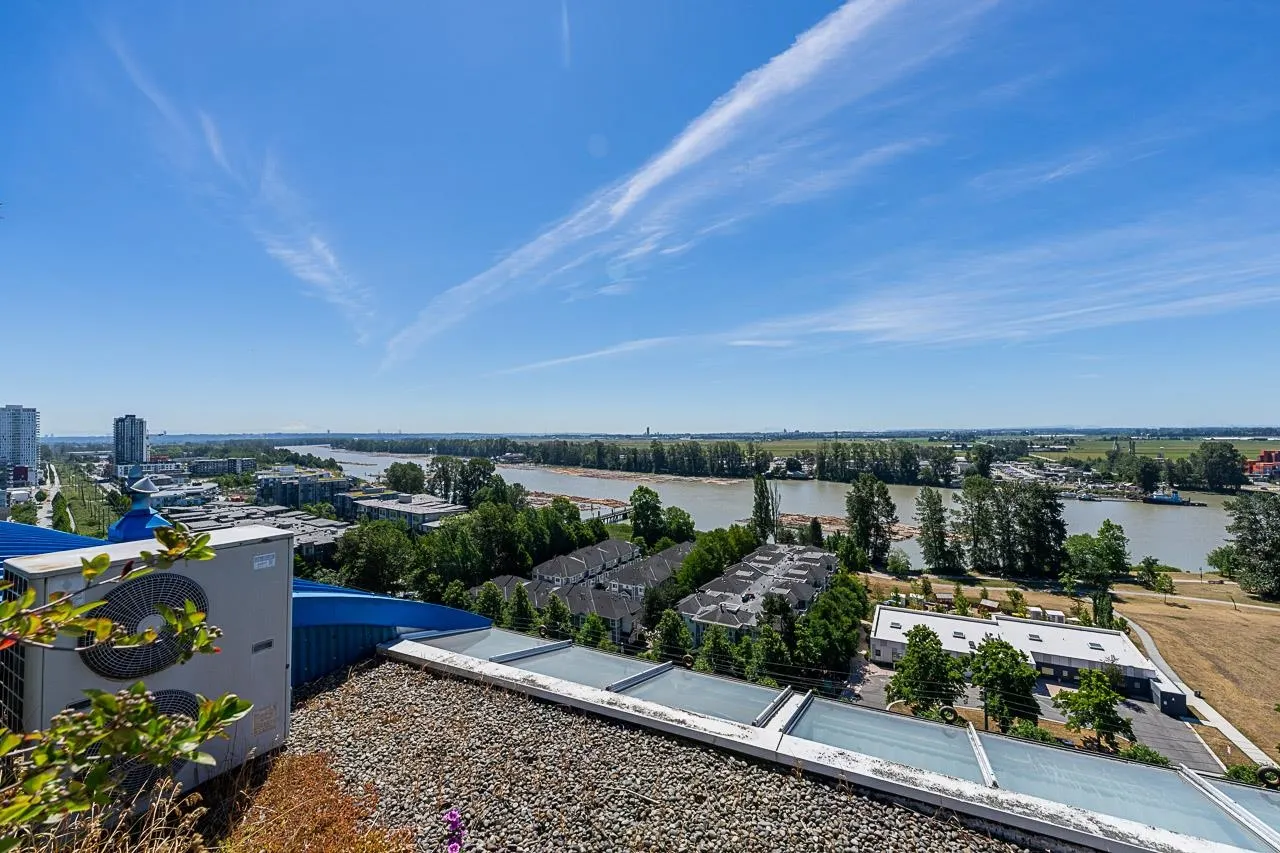 3061 E Kent Avenue North #1403