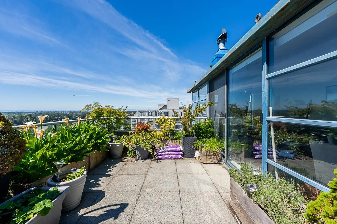 3061 E Kent Avenue North #1403