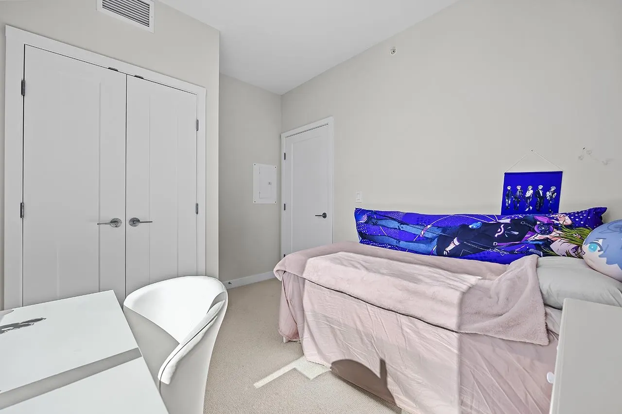 5608 Berton Avenue #1809