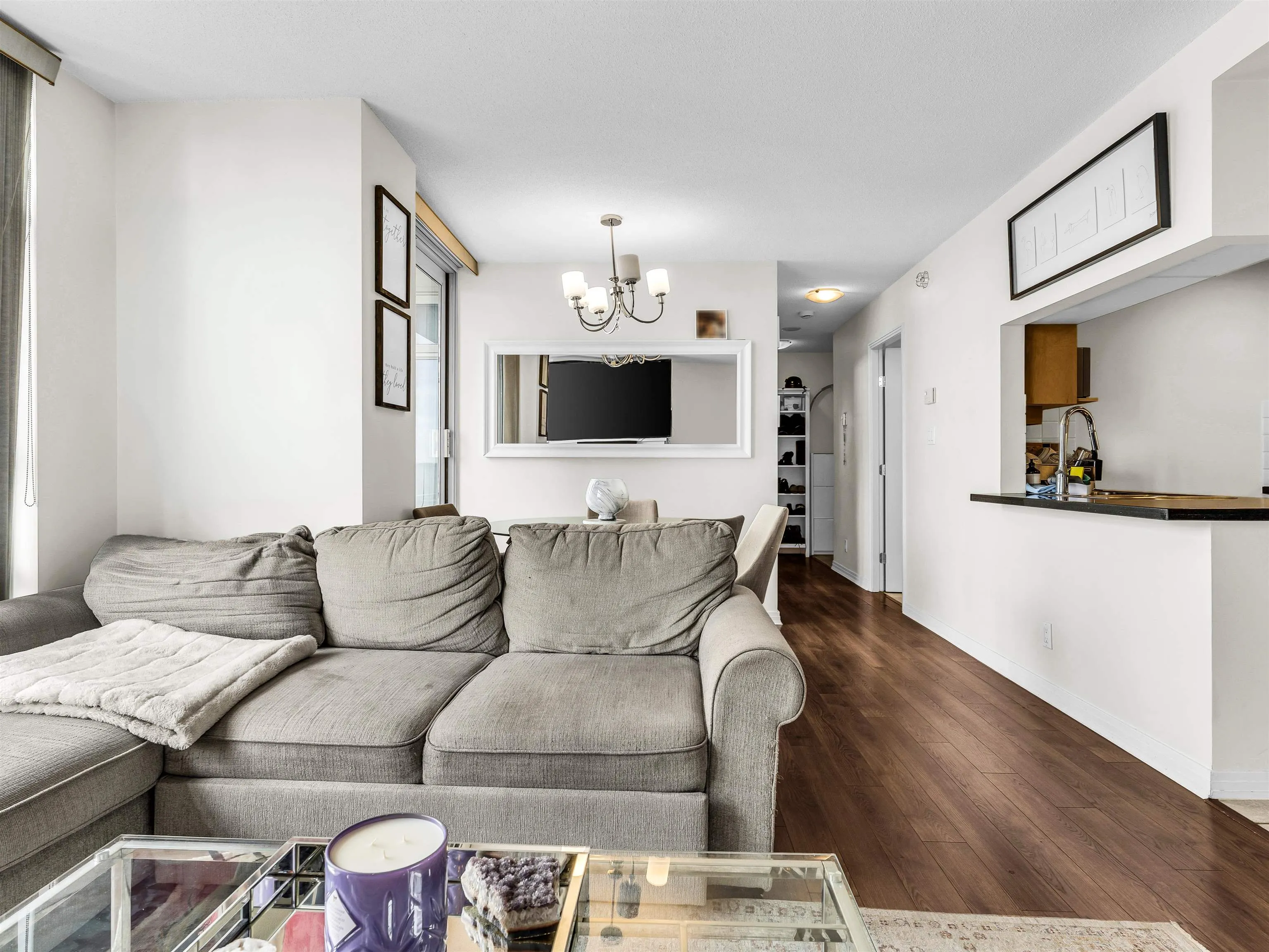 1199 Marinaside Crescent #2807