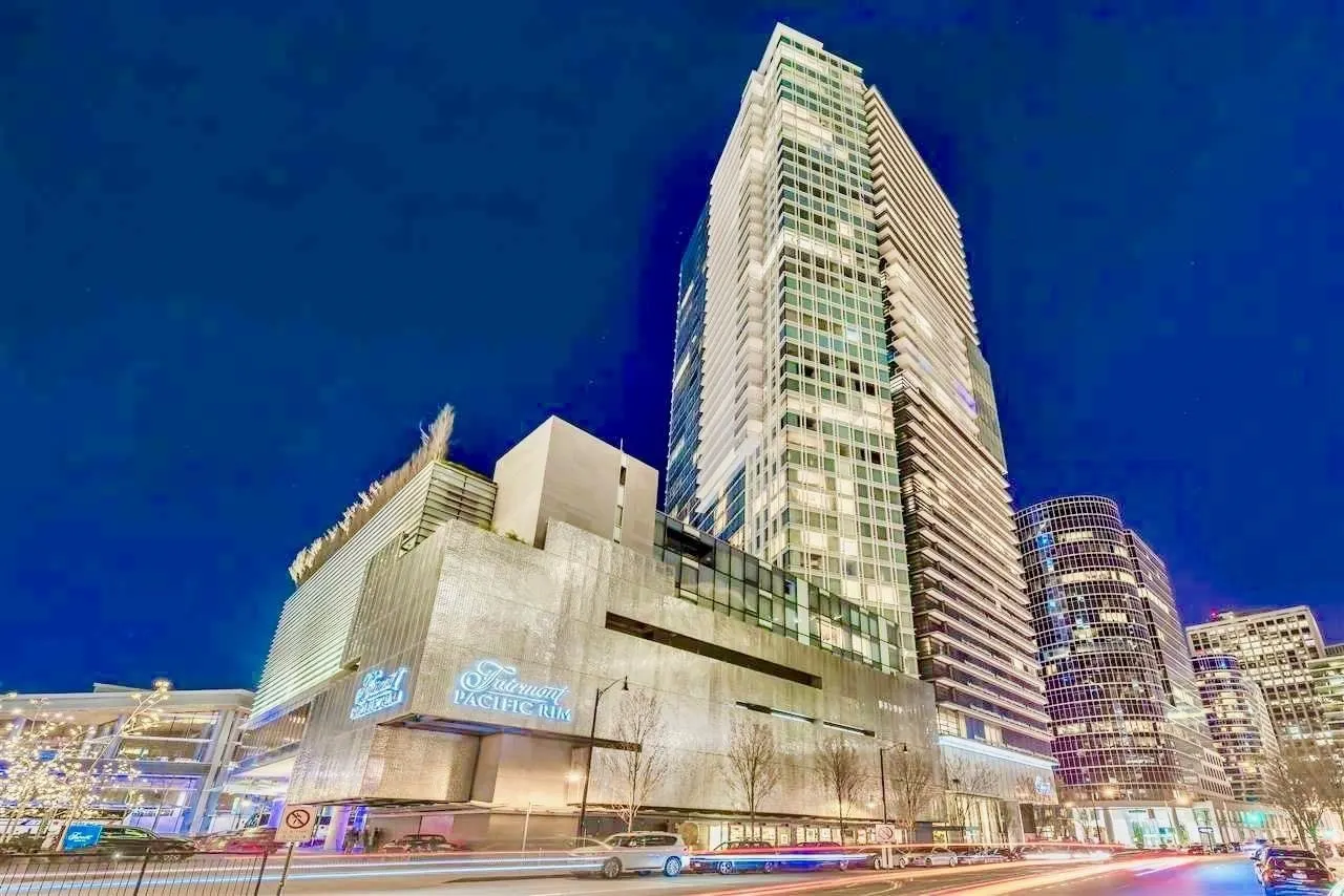 1011 W Cordova Street #4203