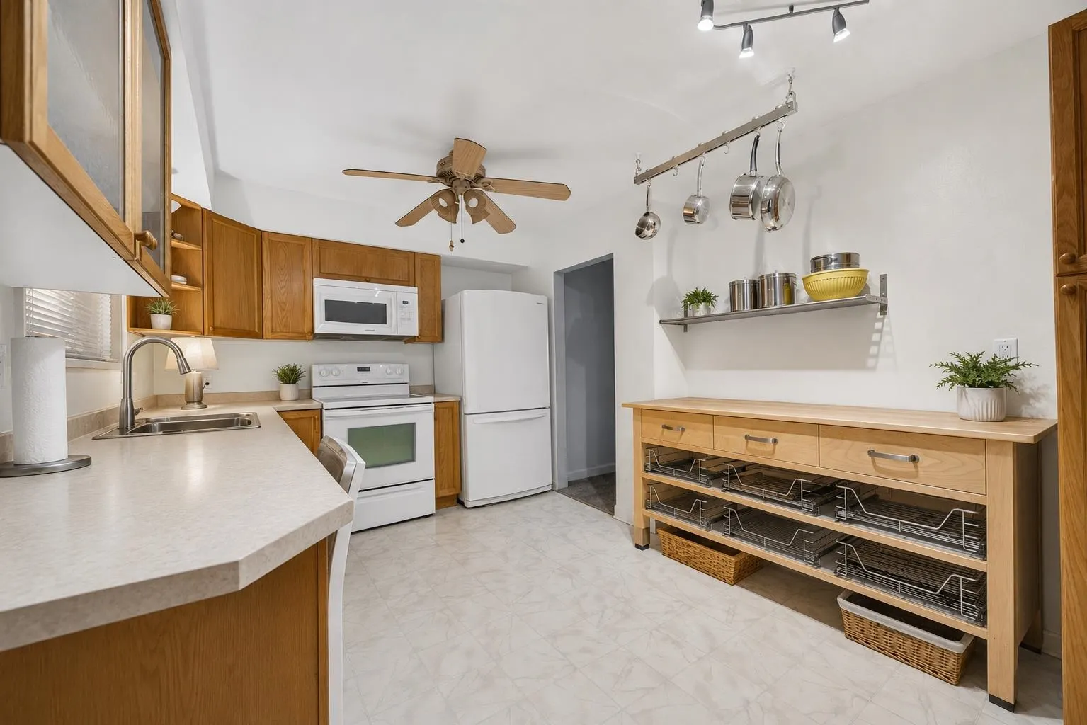 1576 Pitt River Road