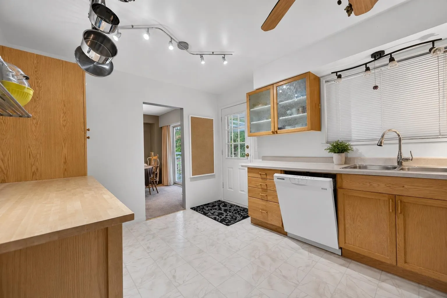 1576 Pitt River Road