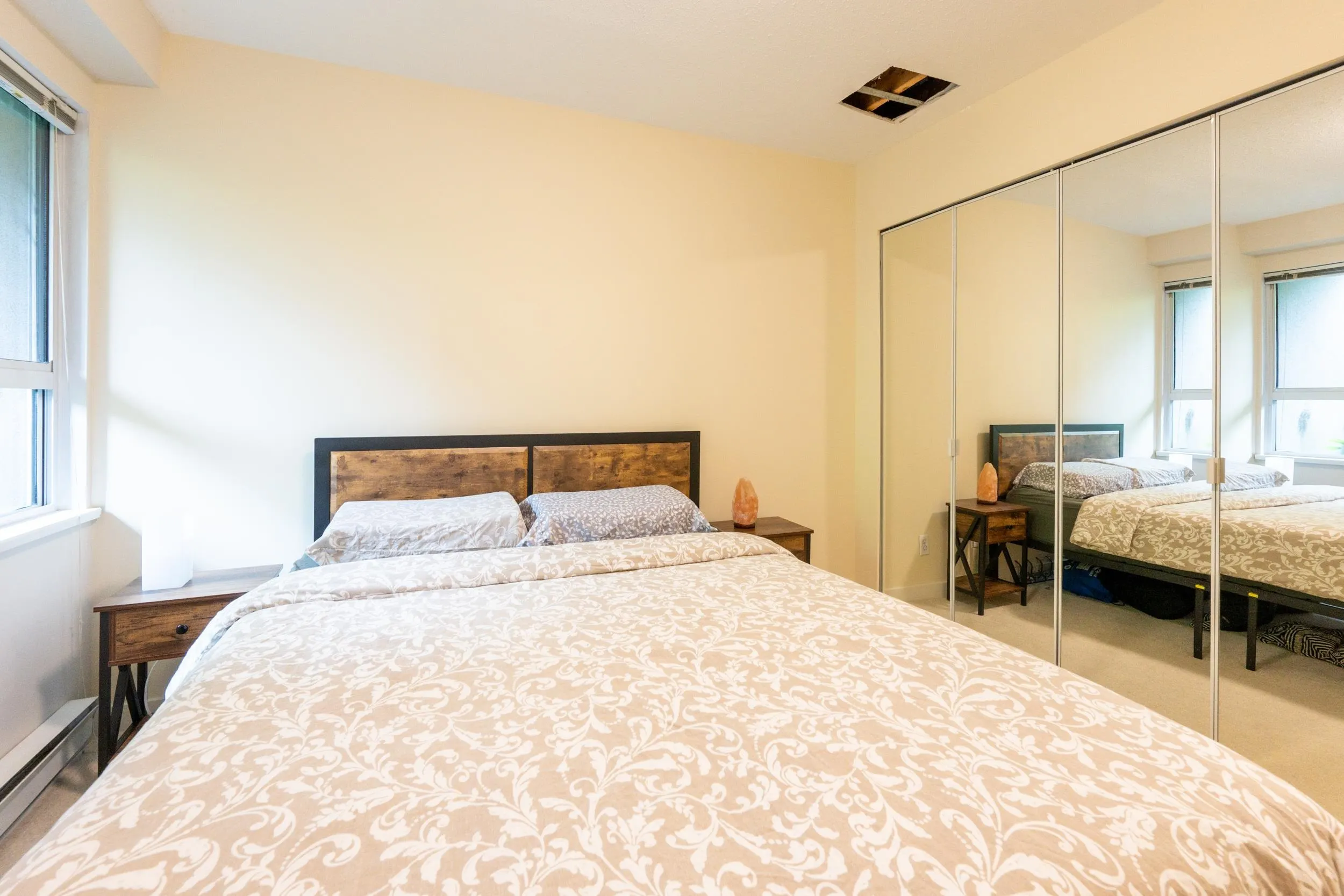1386 W 6th Avenue #1