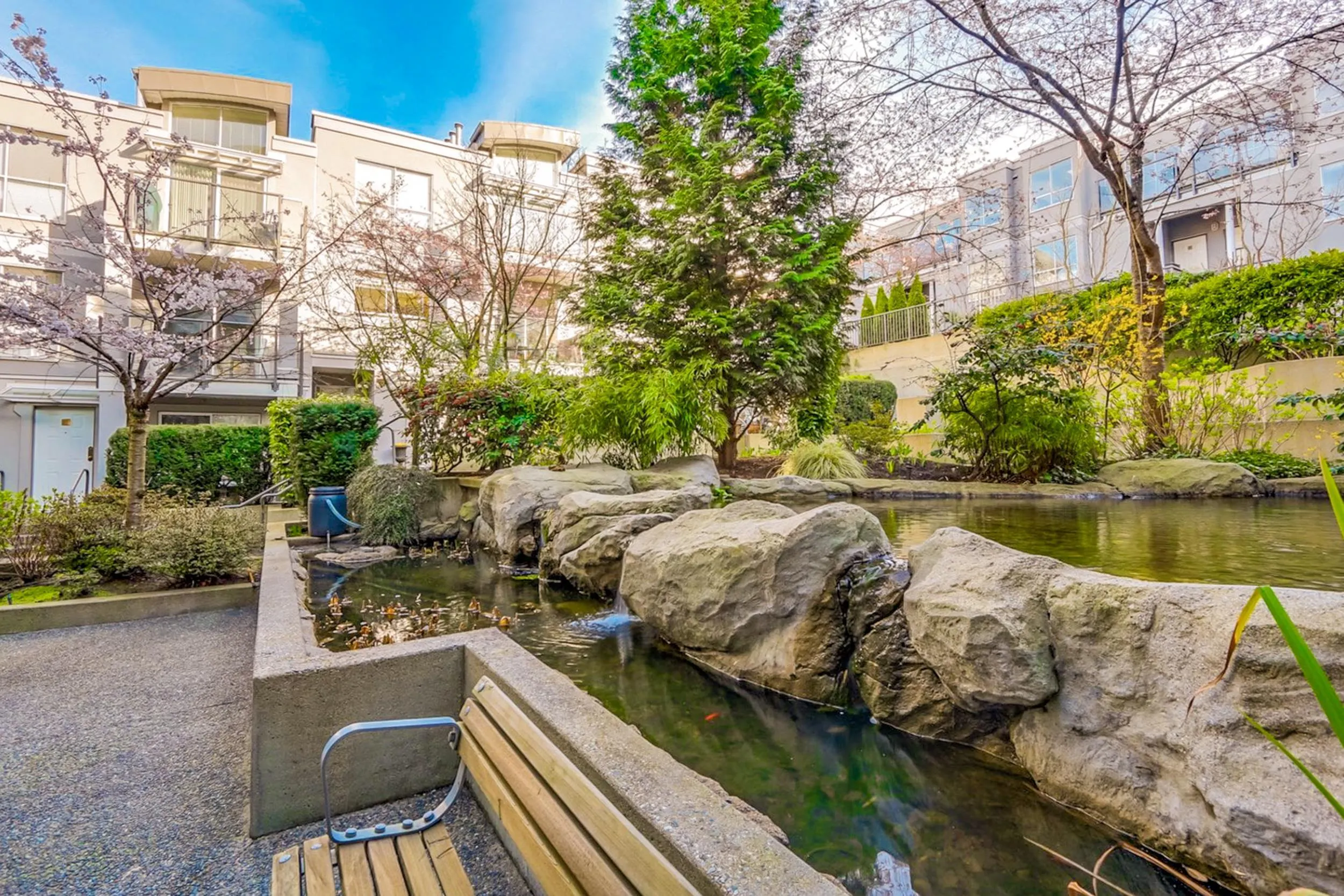 1386 W 6th Avenue #1