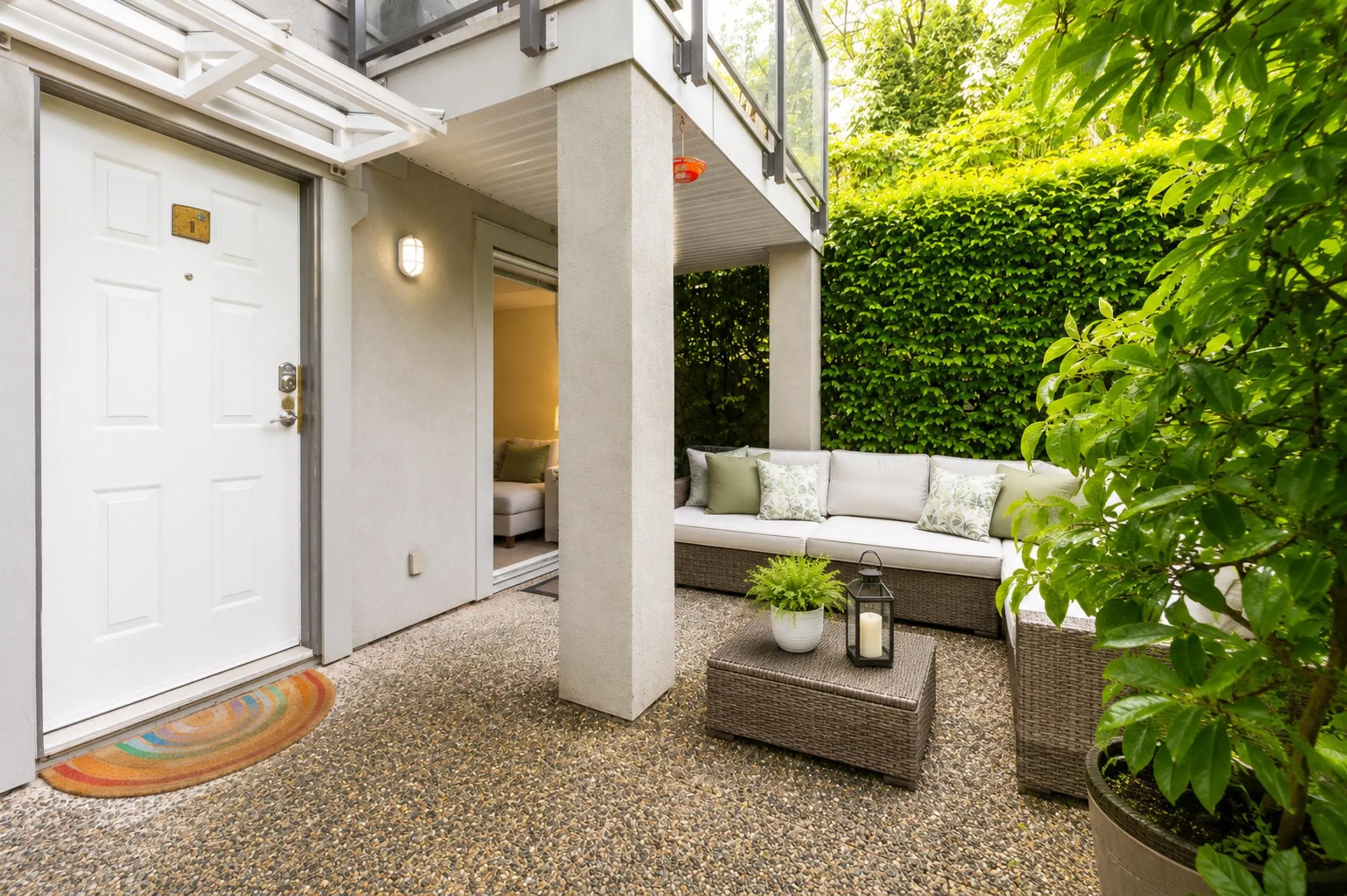 1386 W 6th Avenue #1