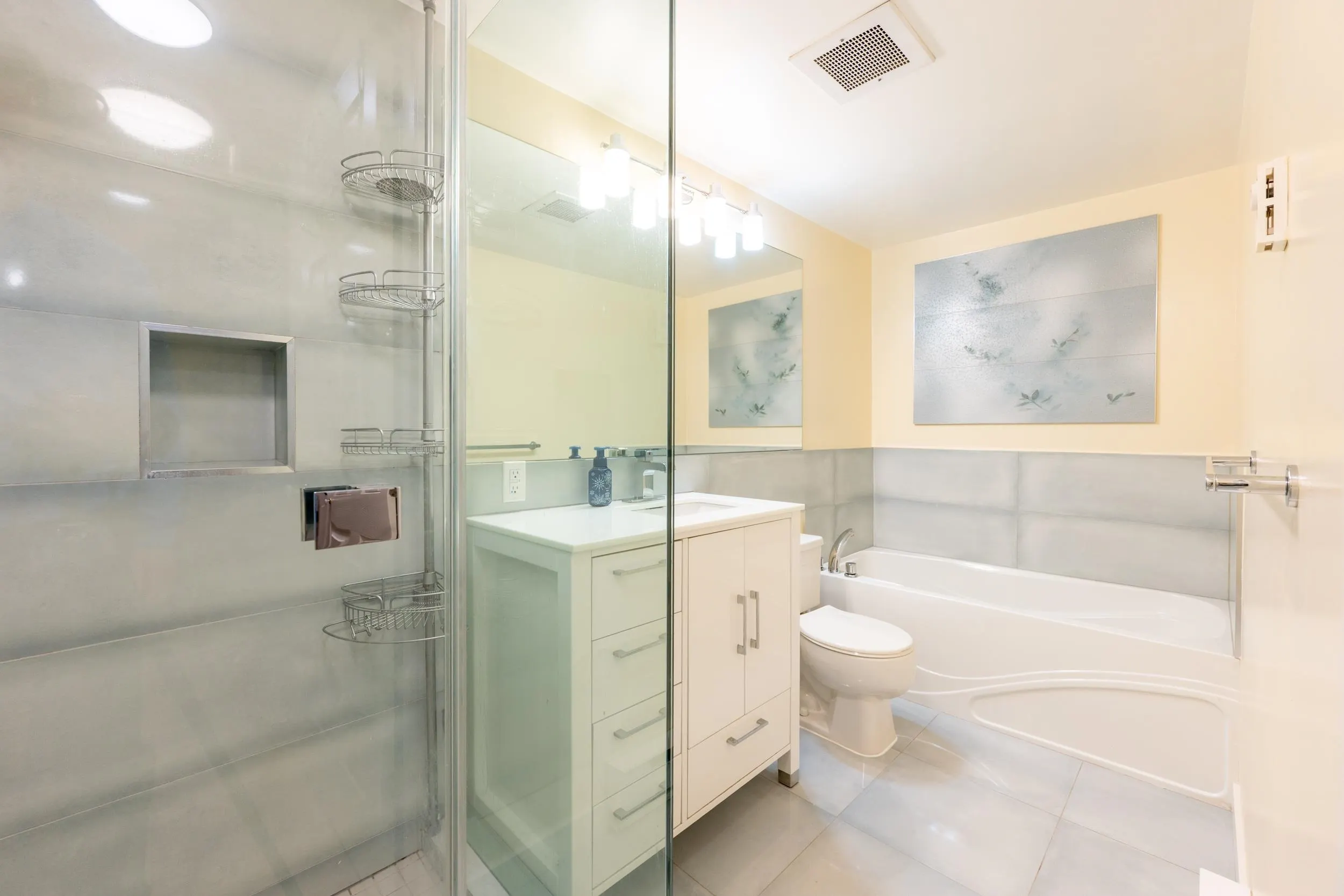 1386 W 6th Avenue #1