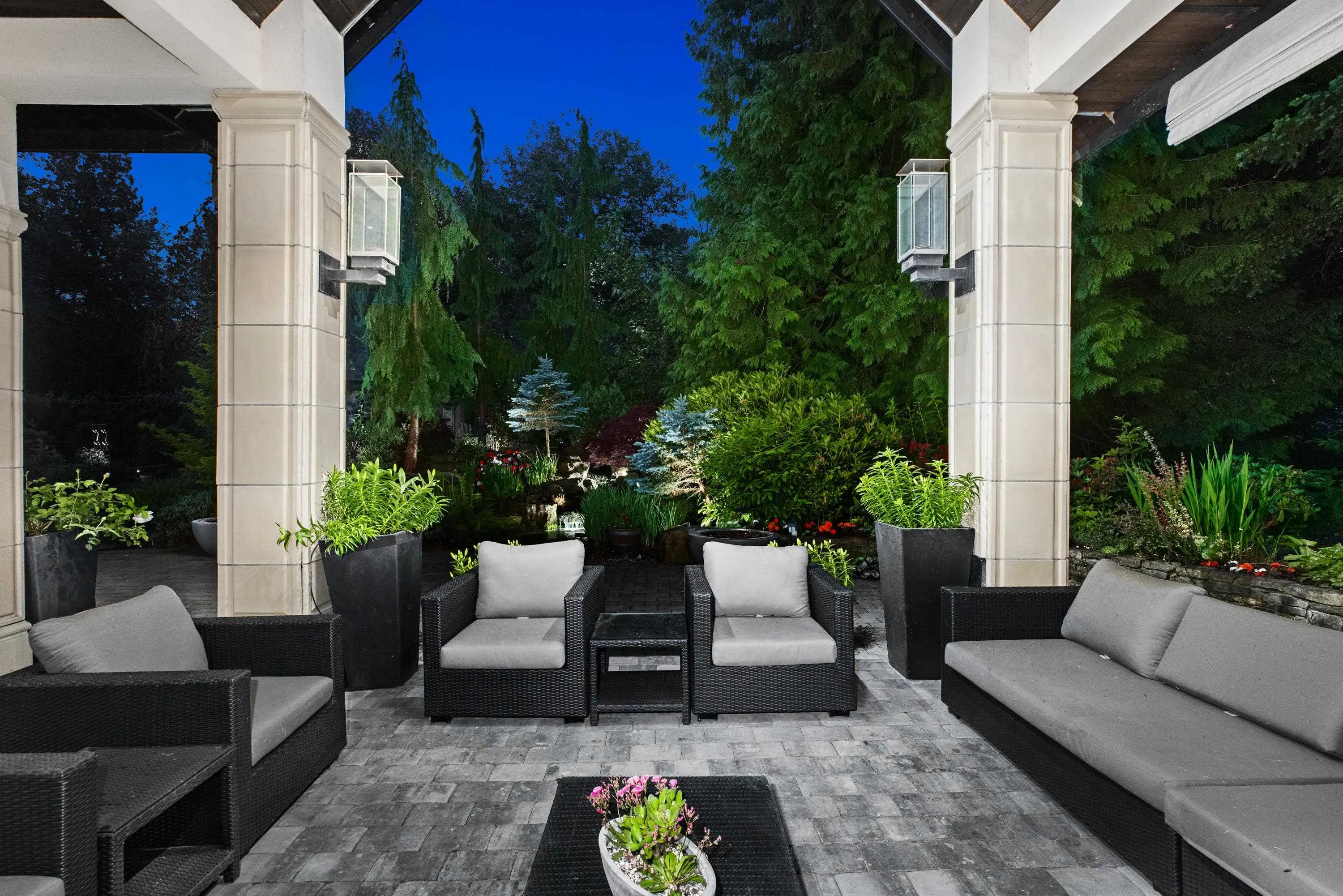 3083 Semiahmoo Trail