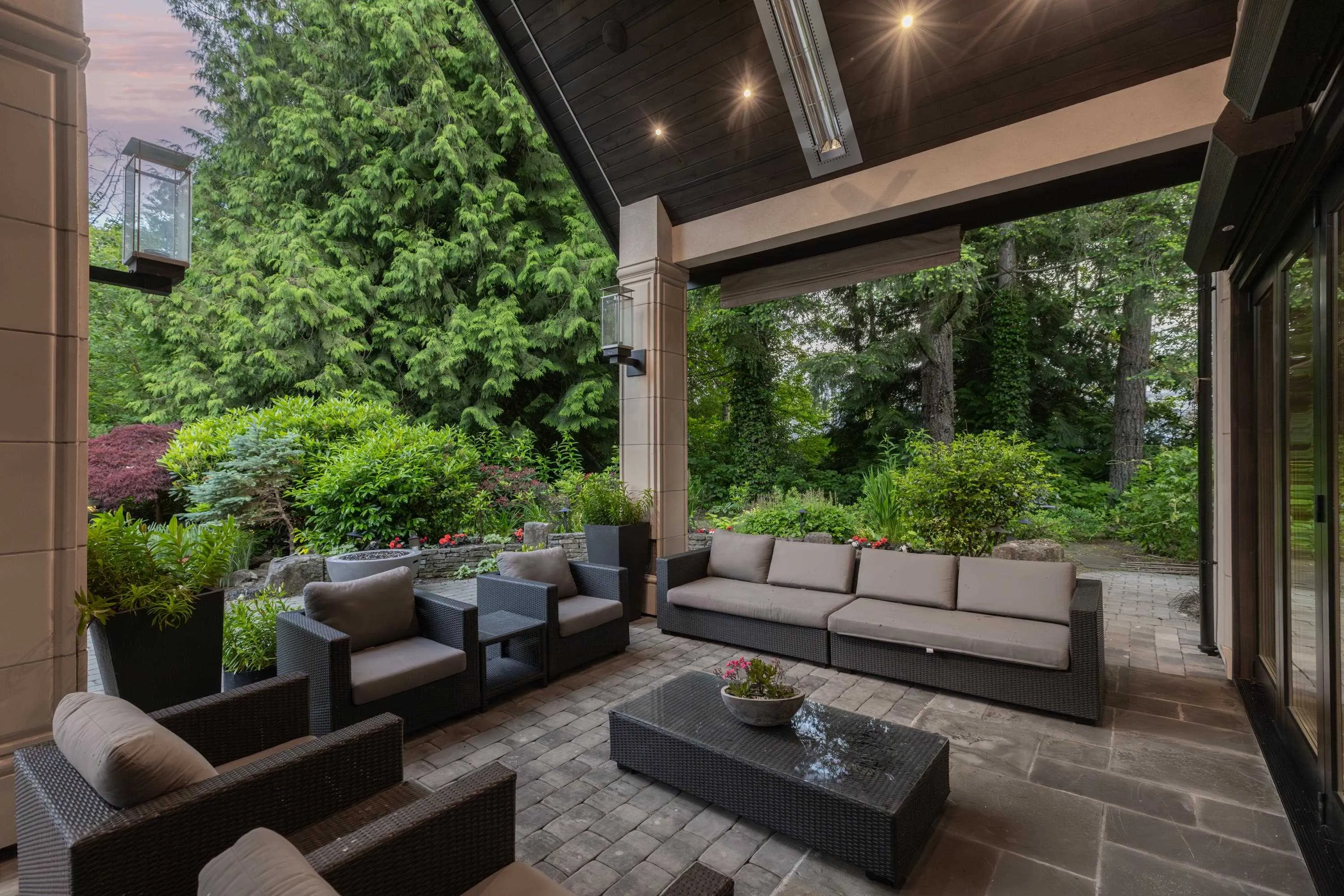 3083 Semiahmoo Trail