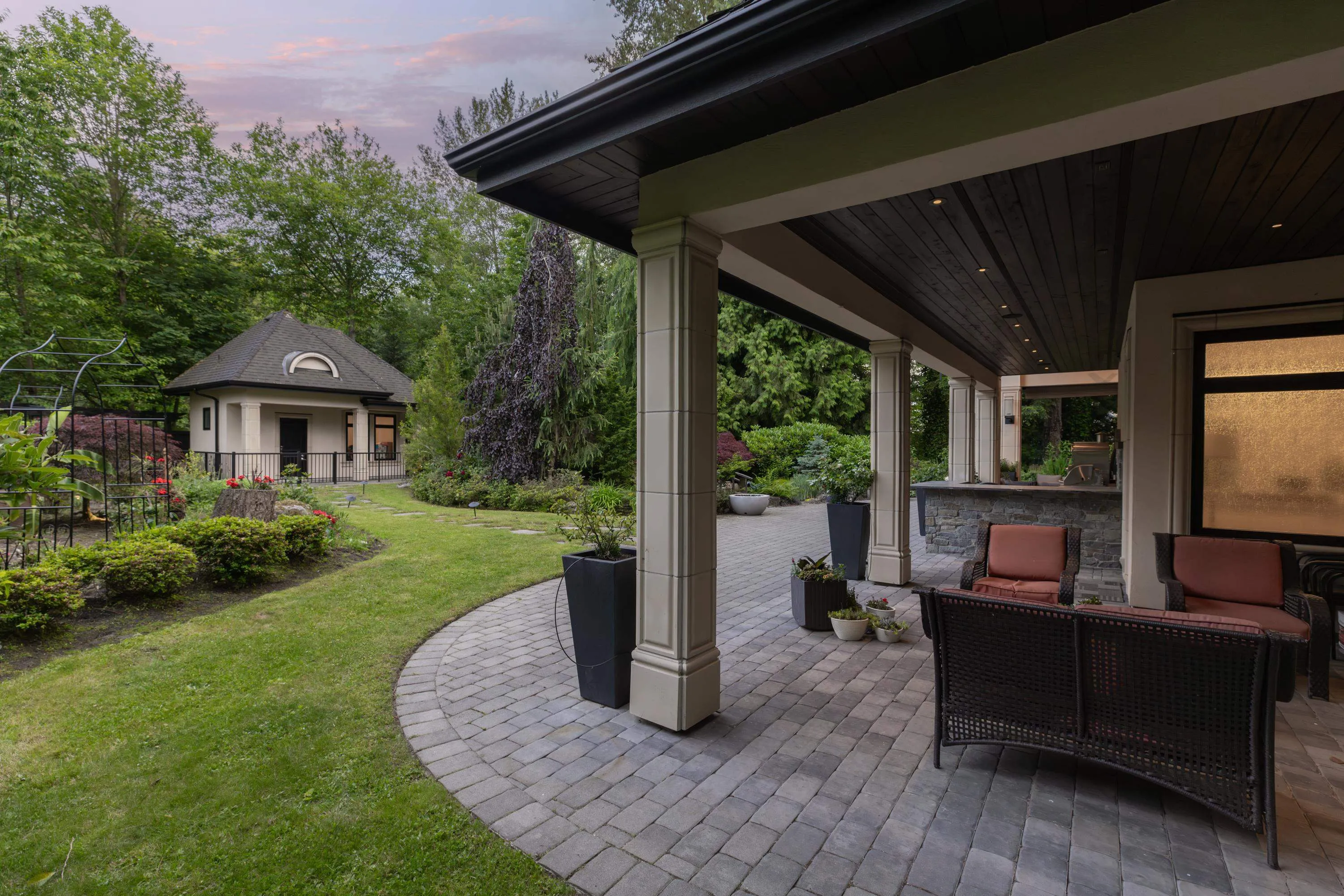 3083 Semiahmoo Trail