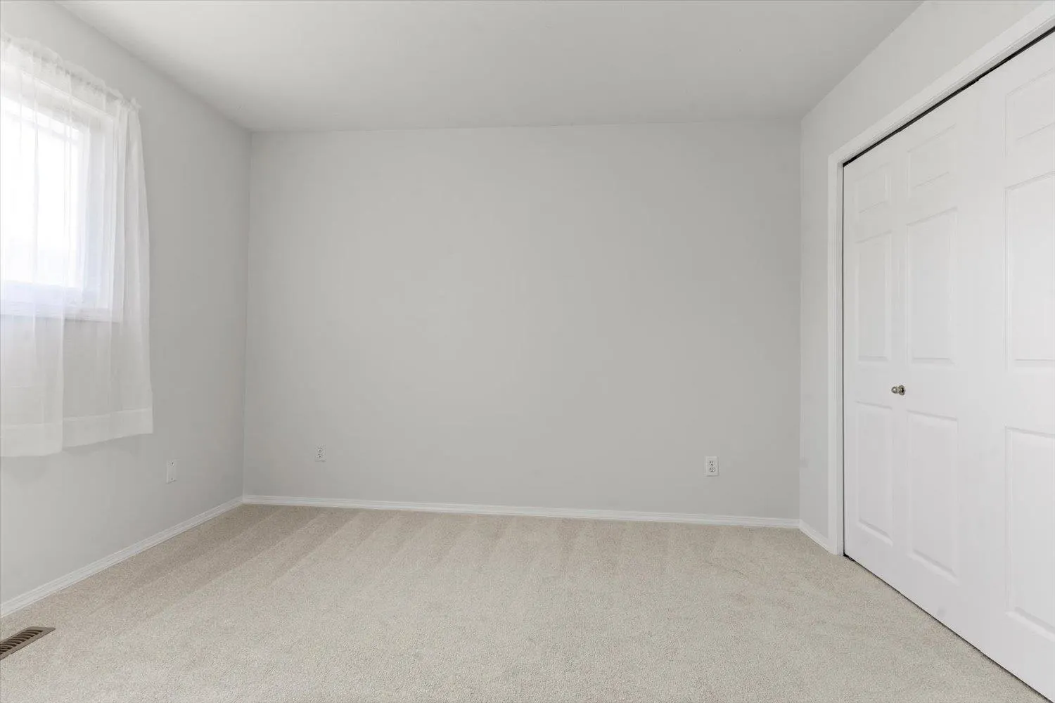 45322 Balmoral Avenue