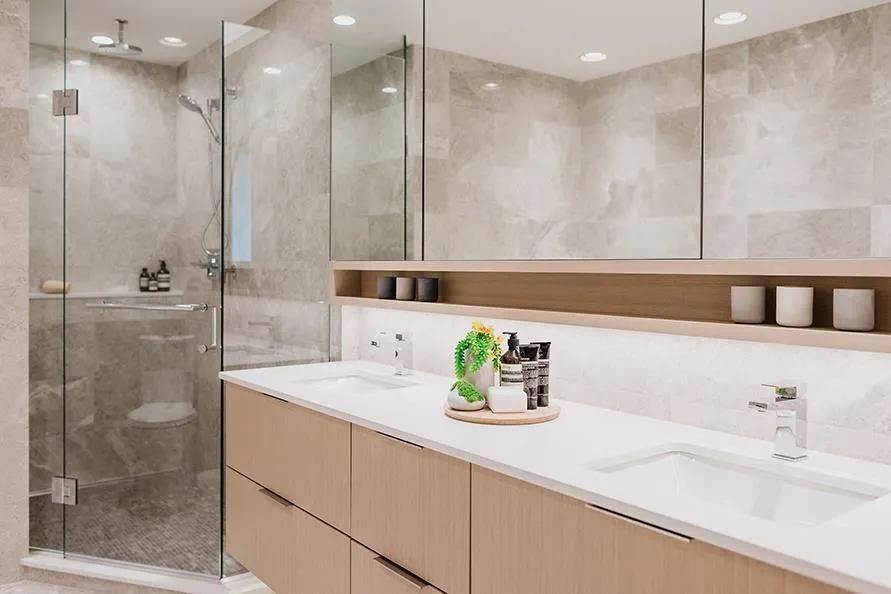 485 W 42nd Avenue #1706