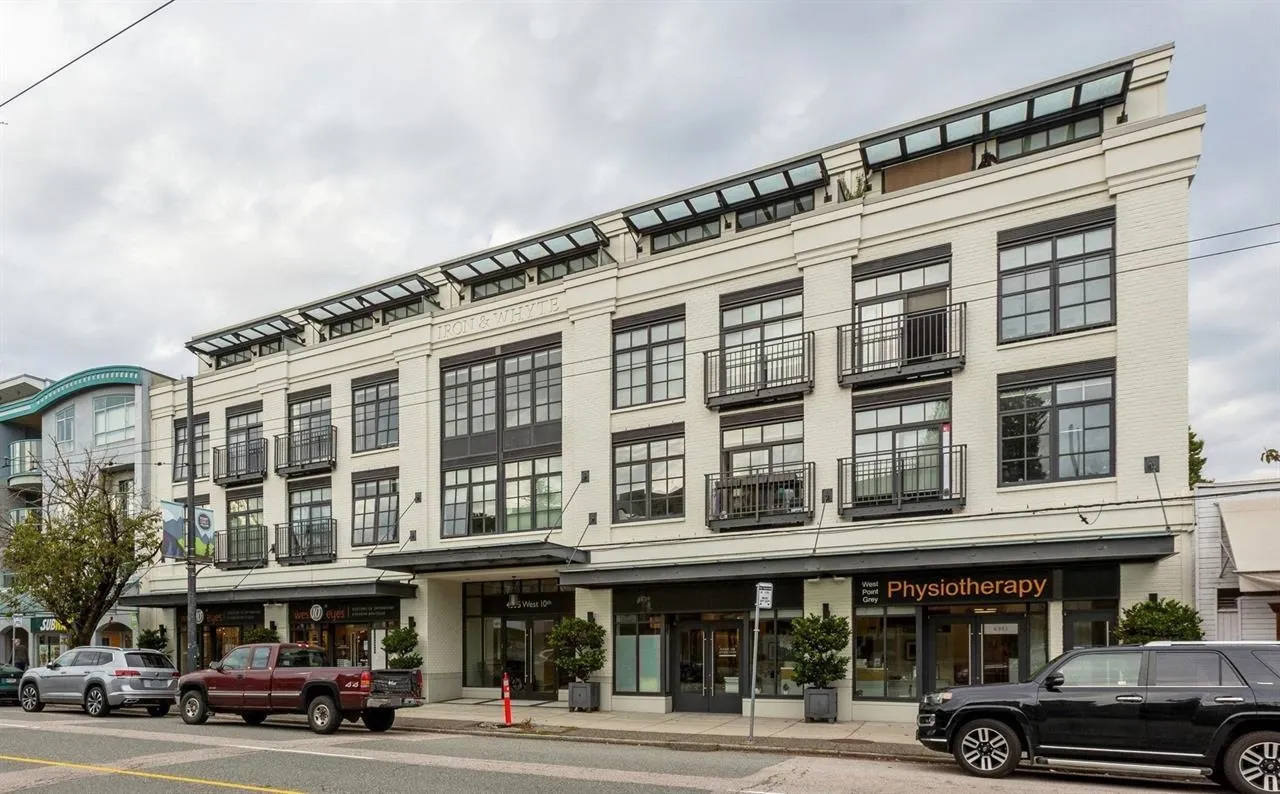4355 W 10th Avenue #203