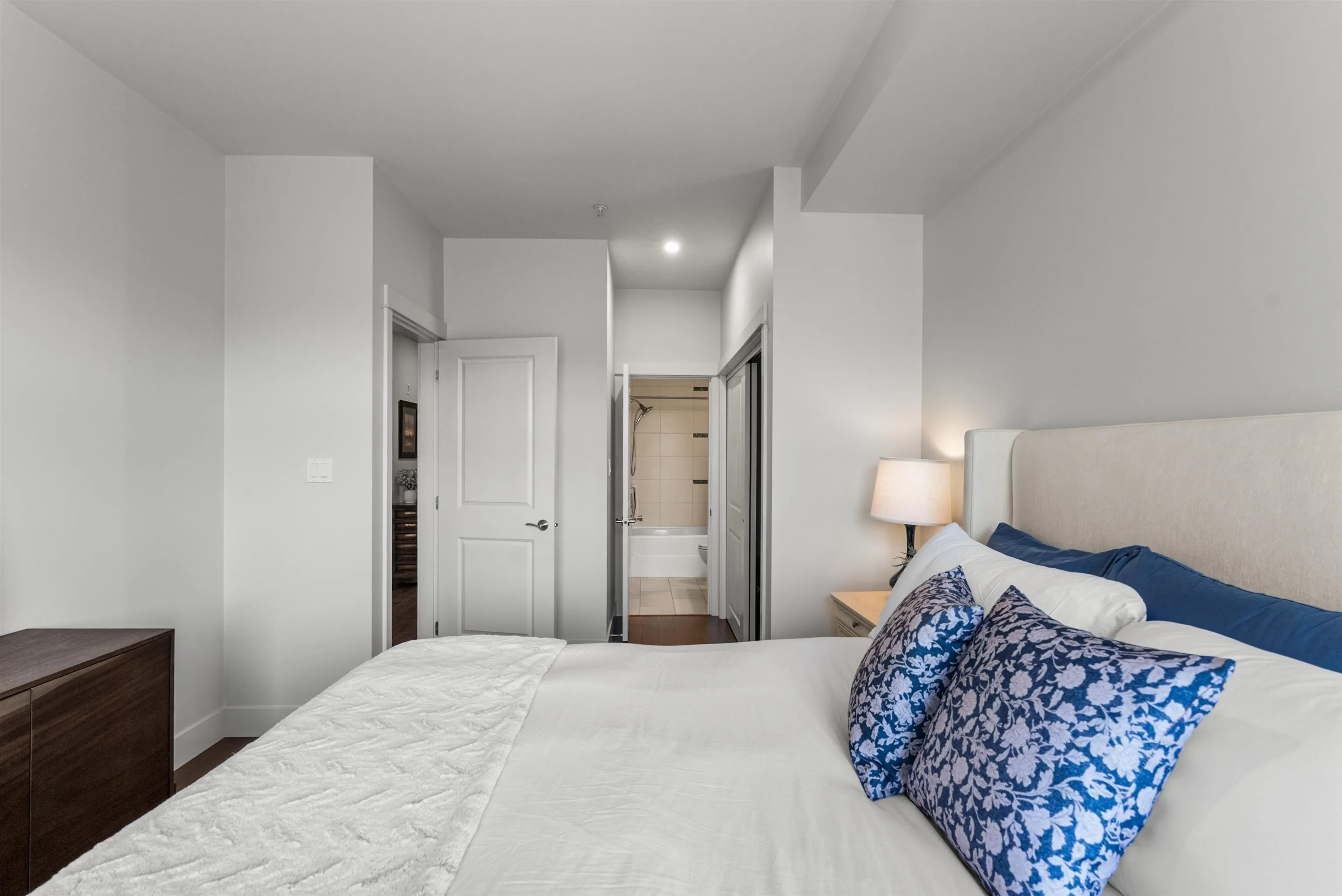 5099 Springs Boulevard #313