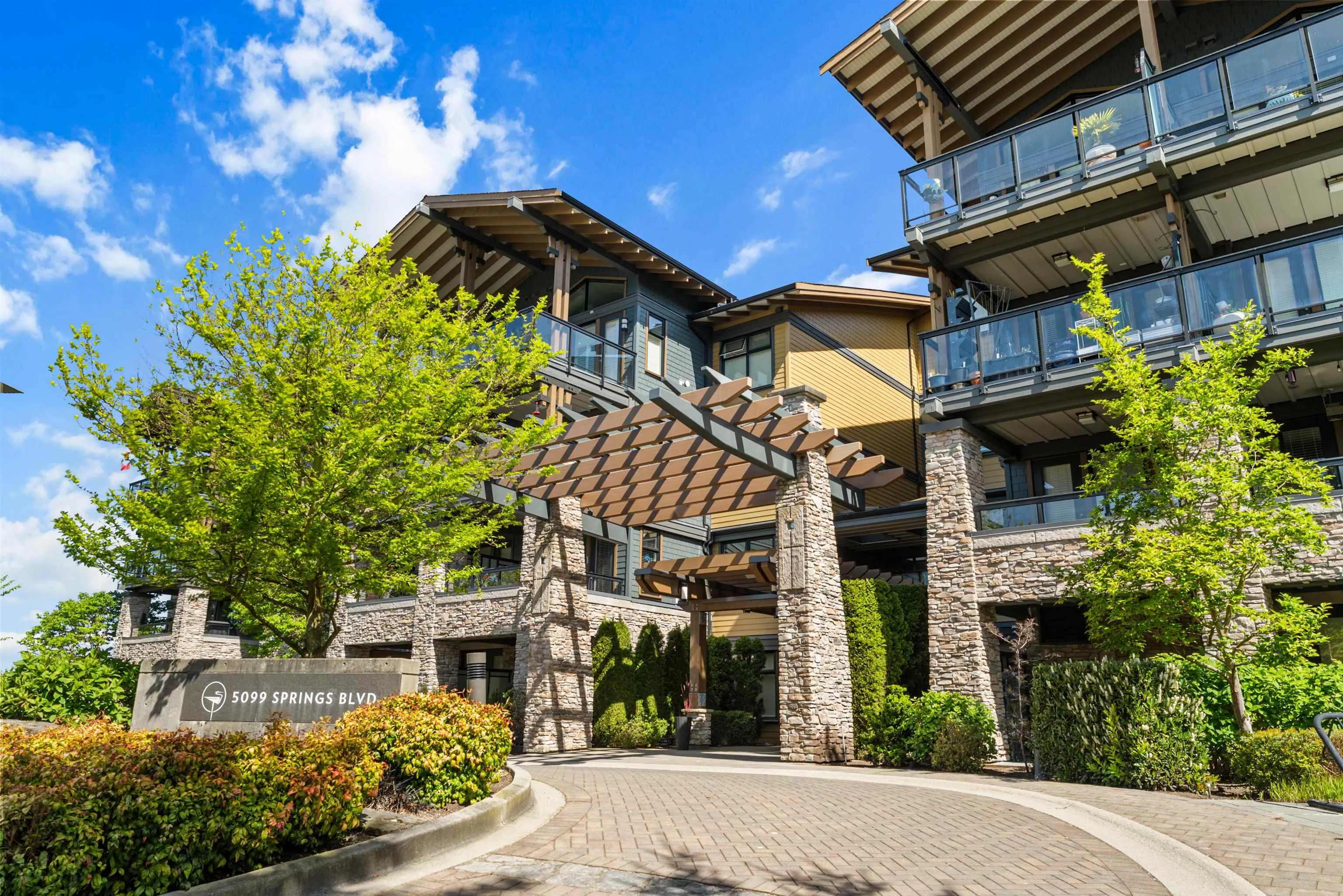 5099 Springs Boulevard #313