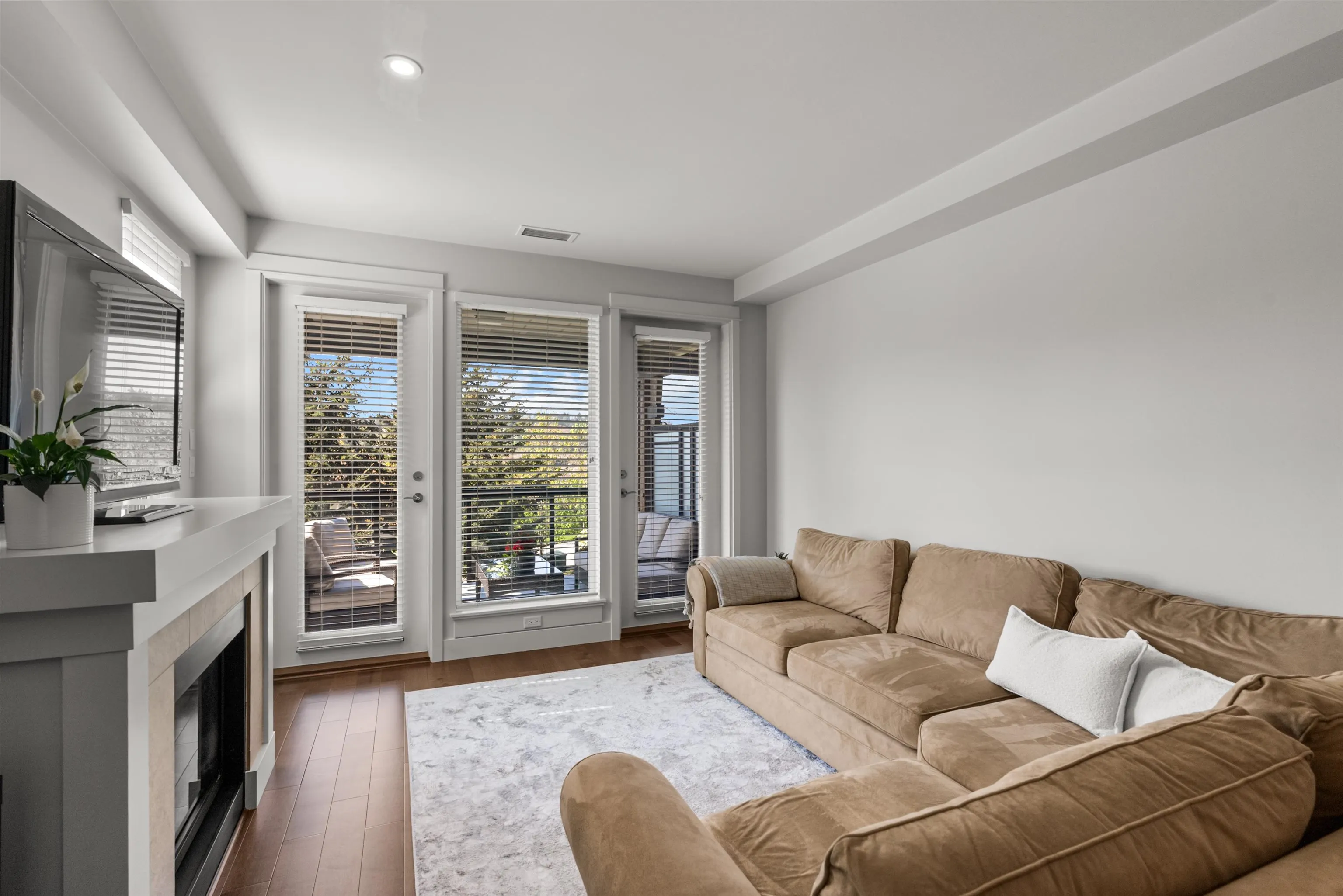 5099 Springs Boulevard #313
