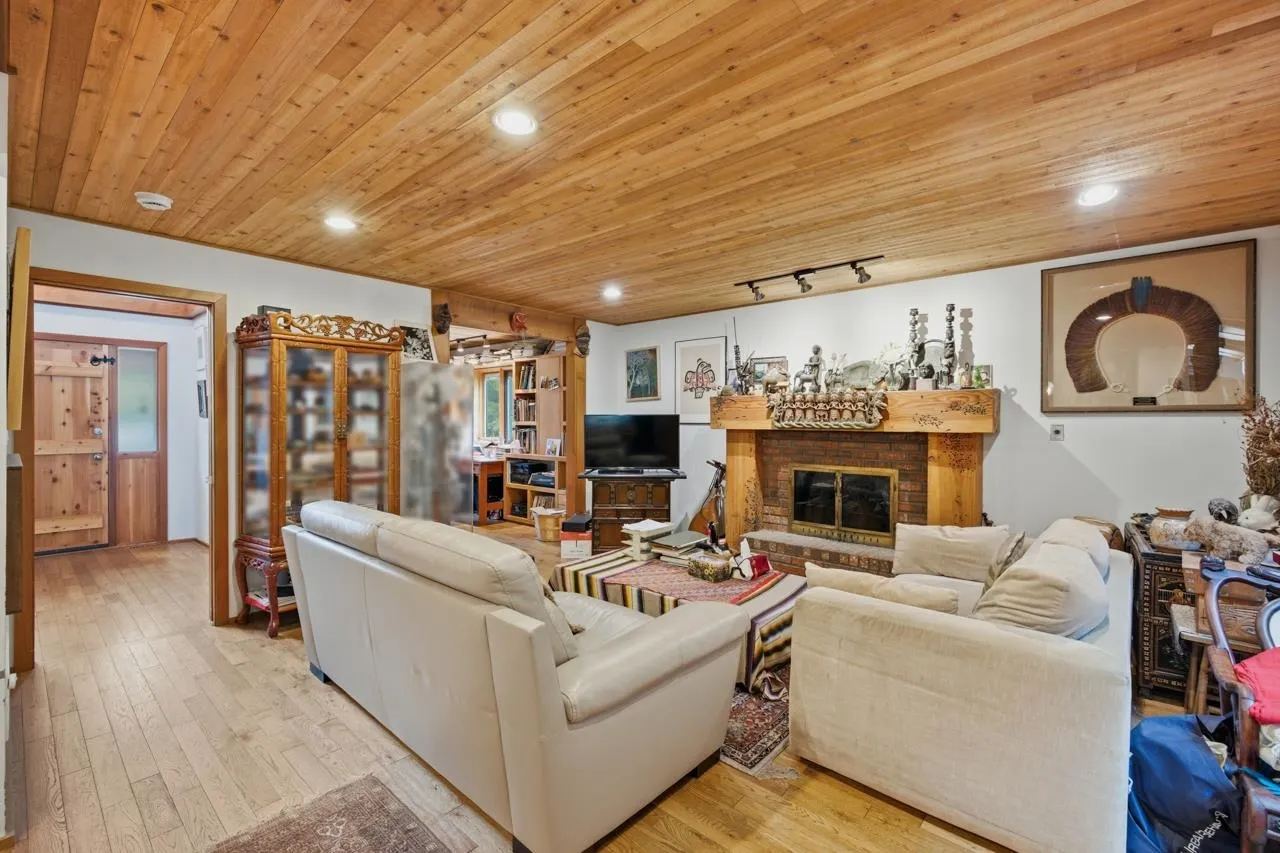 13965 Harris Road