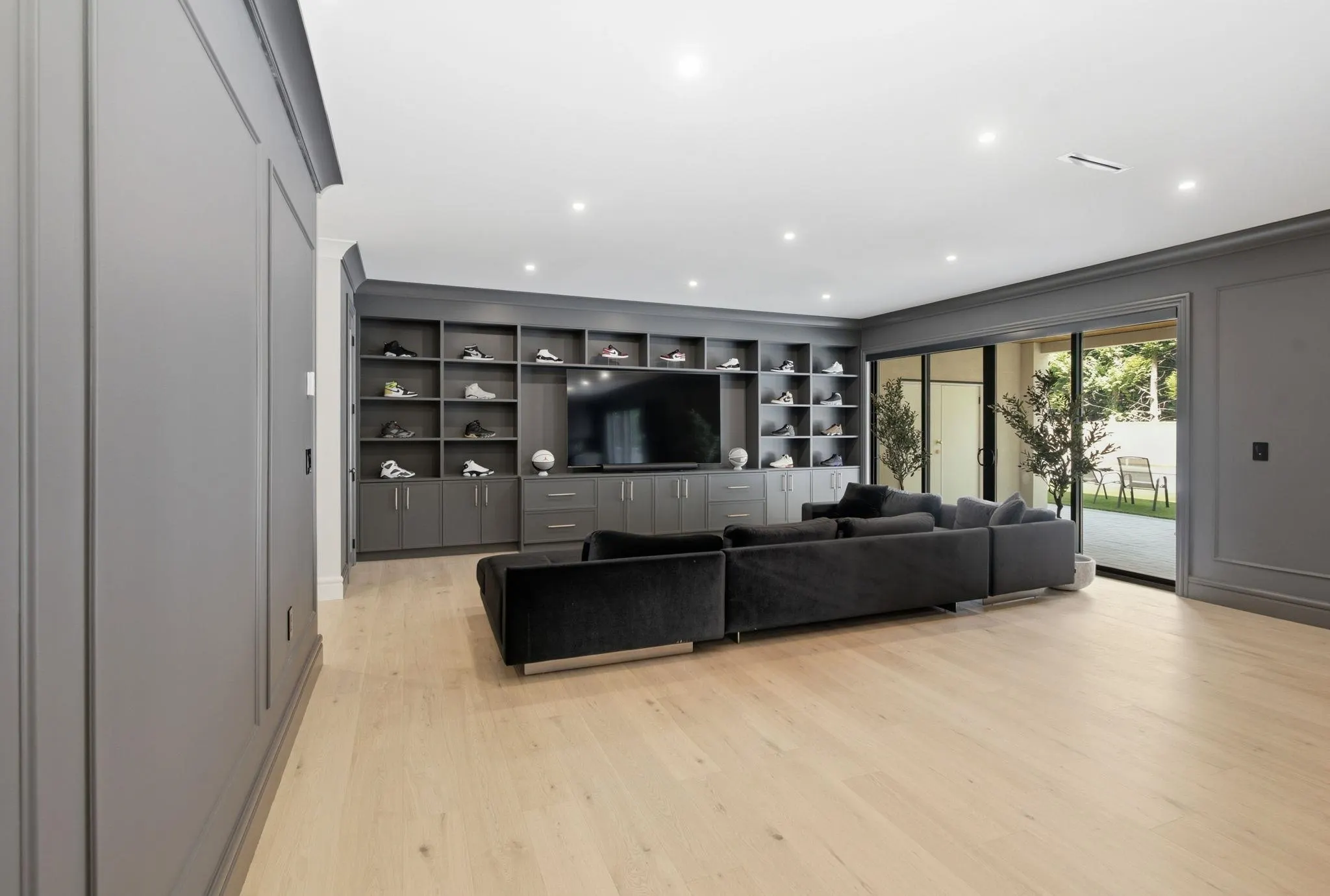 13909 28 Avenue