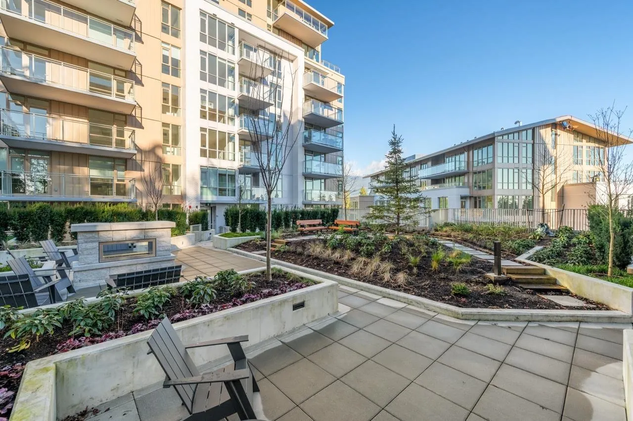 2325 Emery Court #801