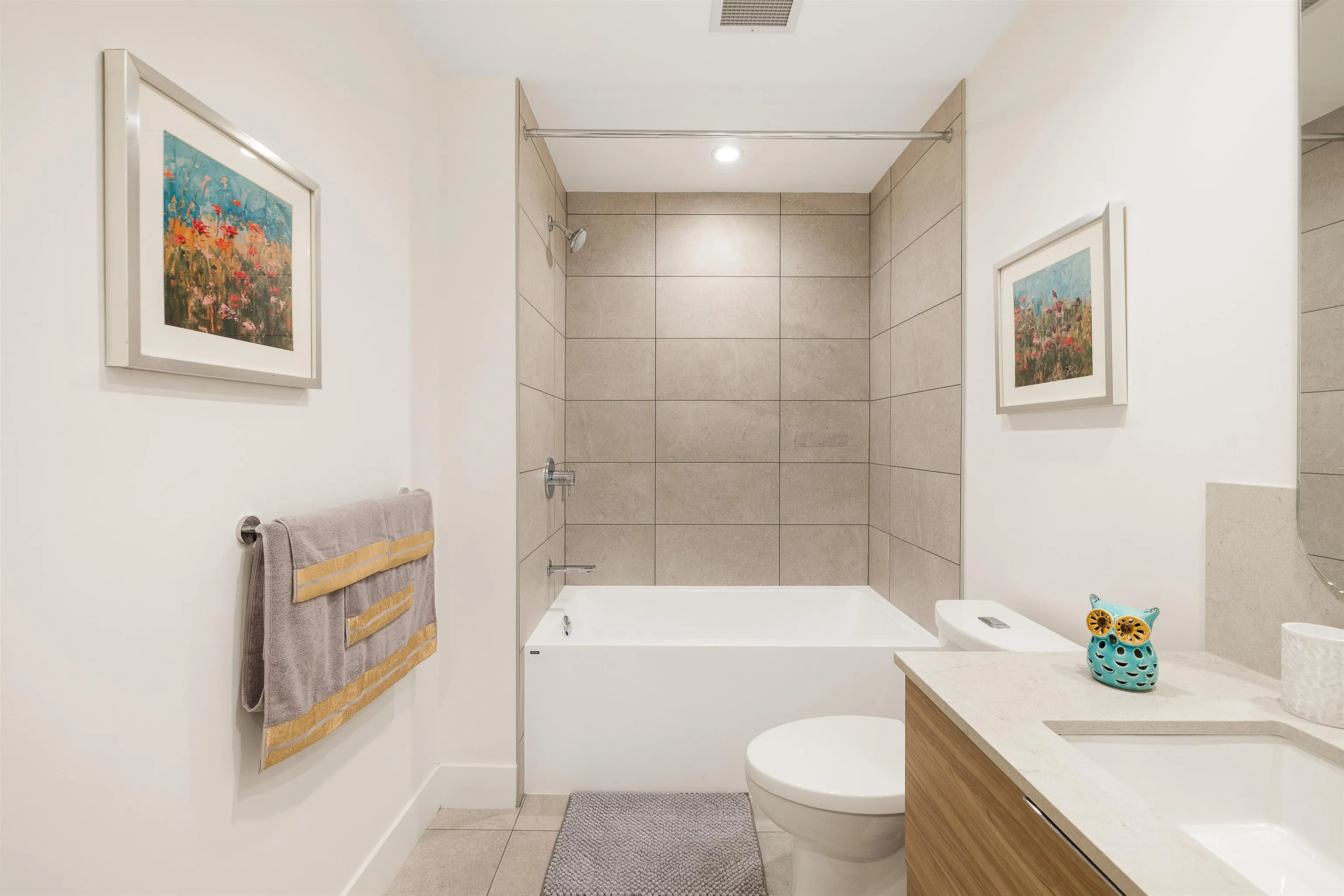 2325 Emery Court #801