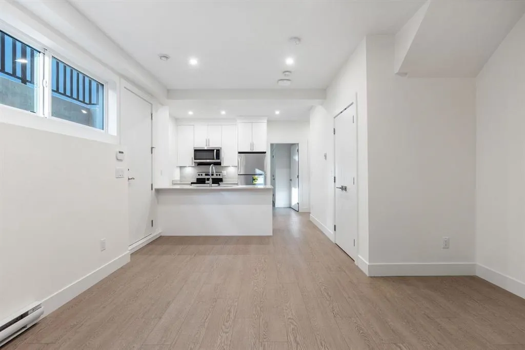 2644 Chesterfield Avenue #Basement