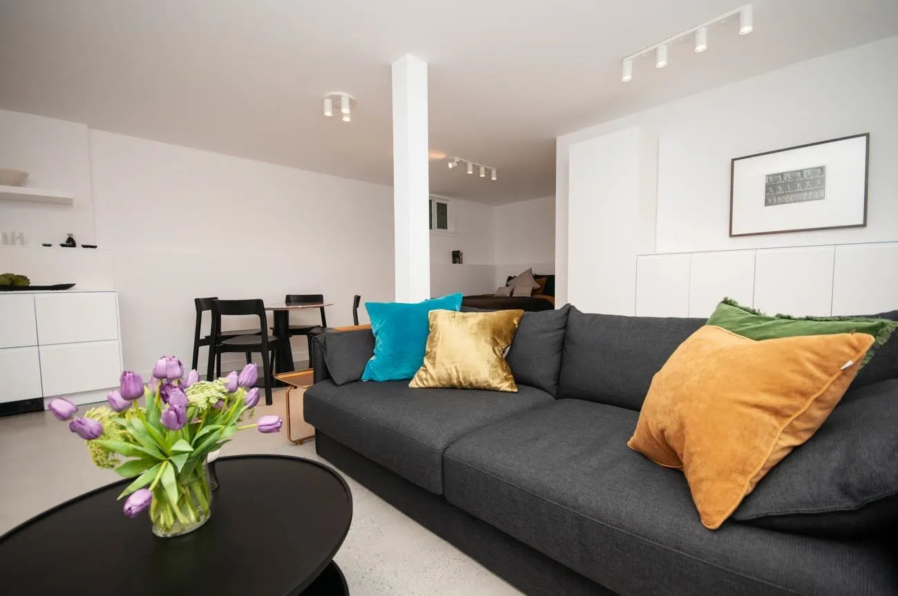 563 Union Street #2