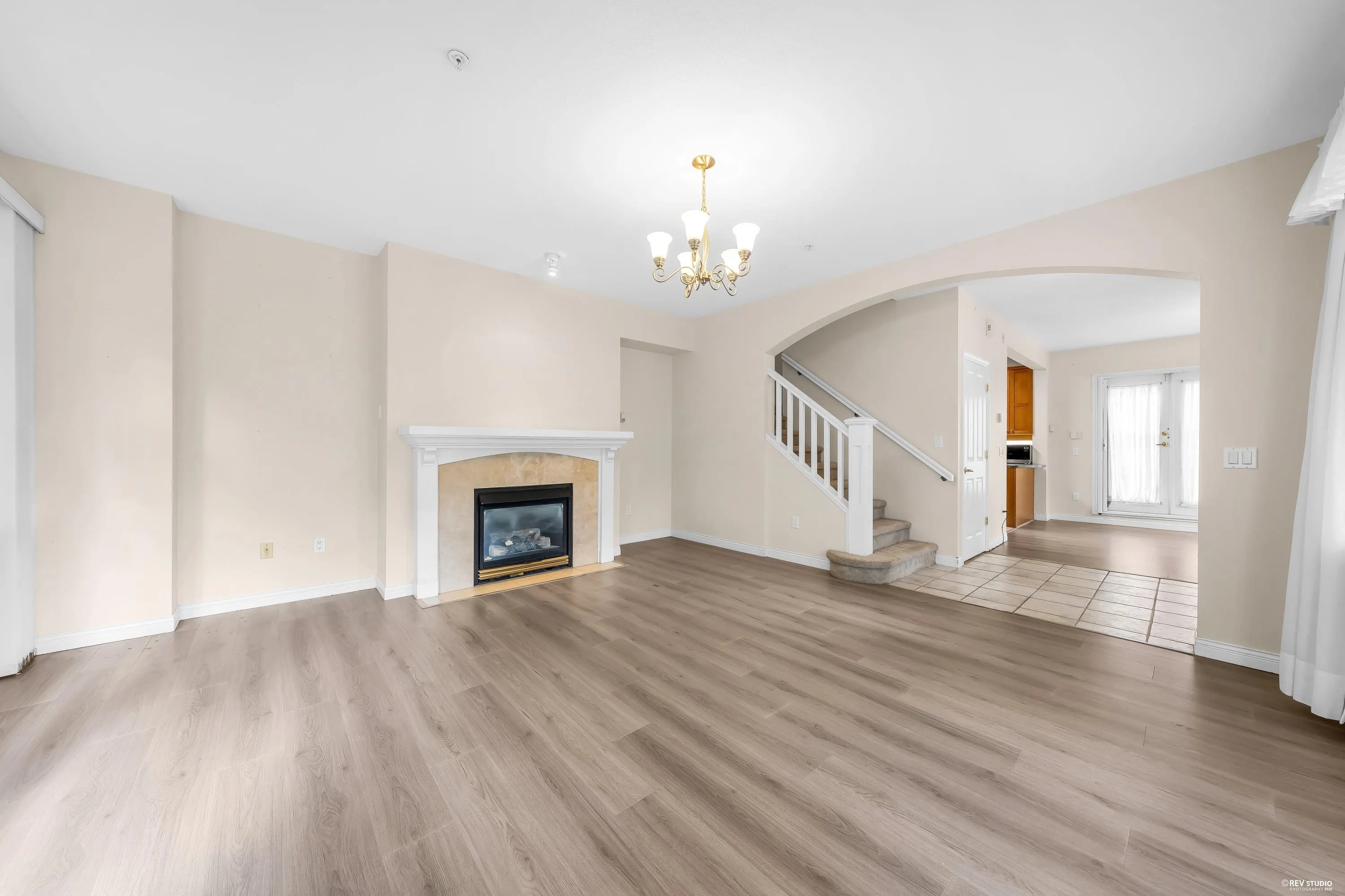 2459 W 39th Avenue