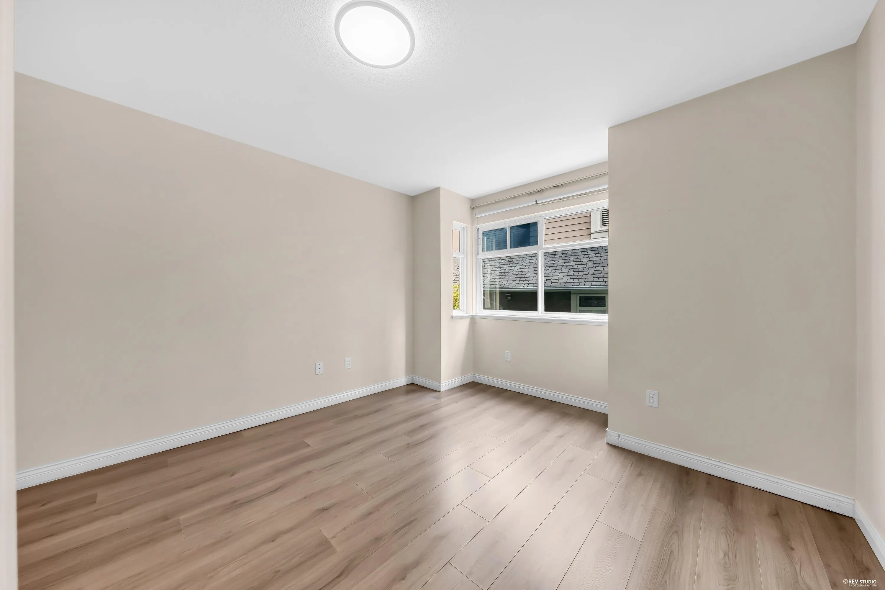2459 W 39th Avenue