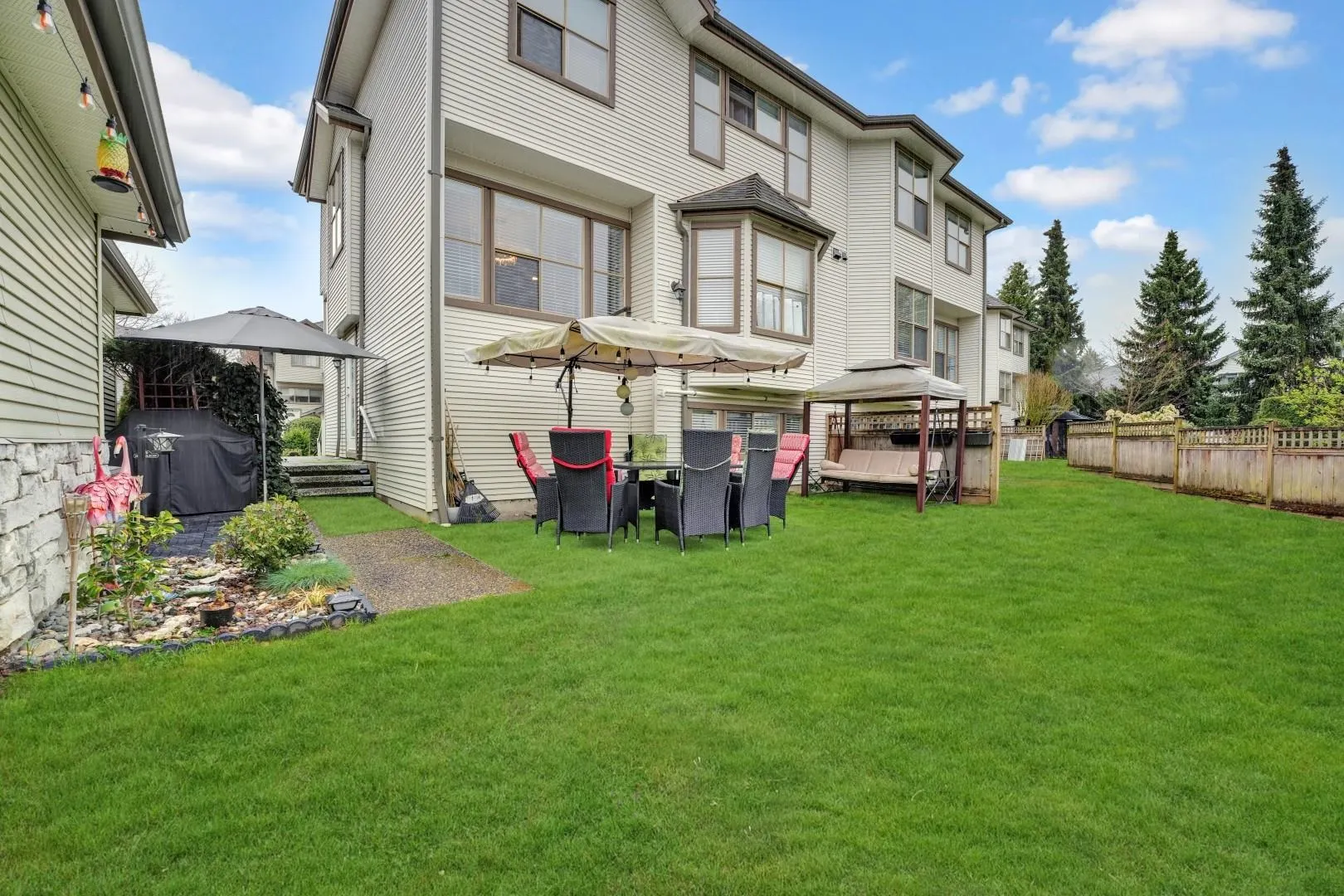 19160 119 Avenue #14