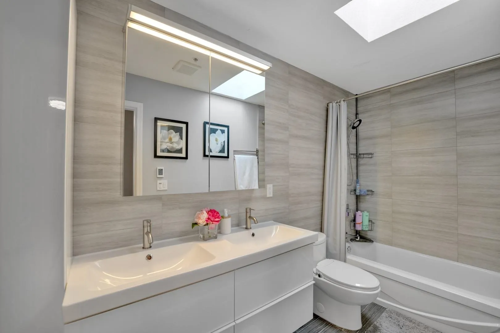 19160 119 Avenue #14