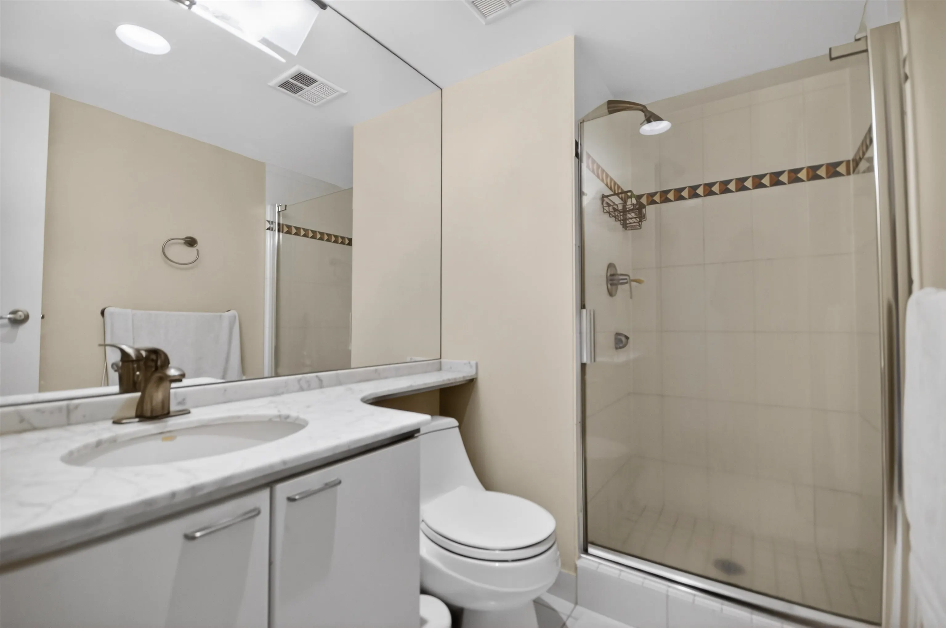 1200 Alberni Street #2205